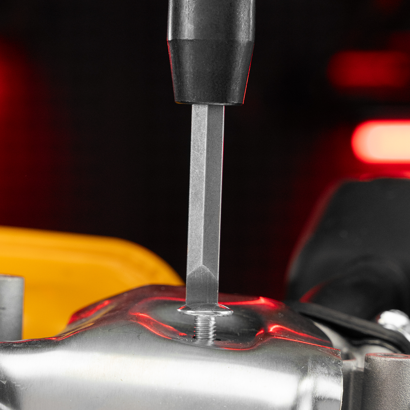 Отвертка ударно-поворотная 1/2, набор бит, 6 шт, пластиковый бокс Matrix