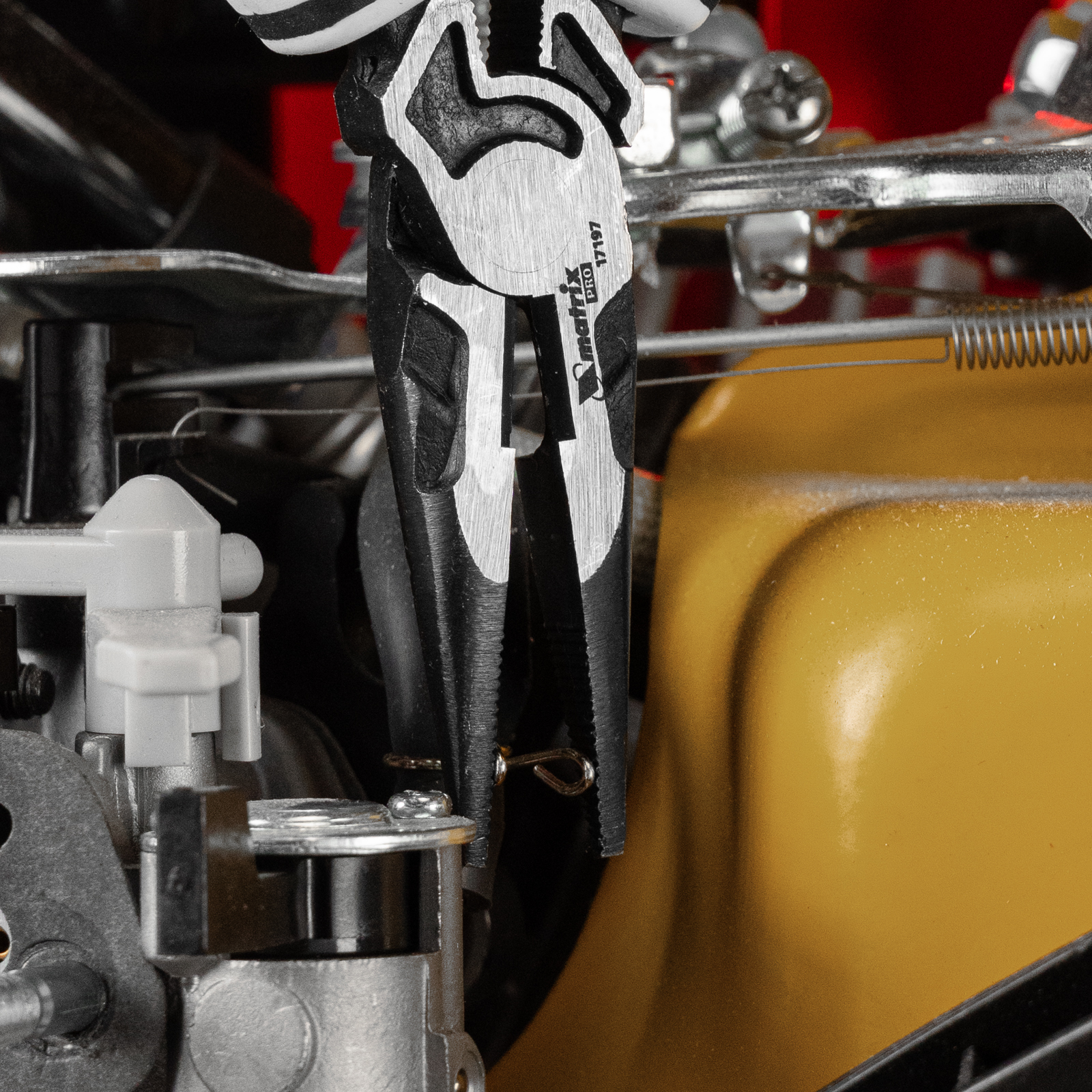 Длинногубцы прямые 165 мм, усиленная система, Pro Matrix