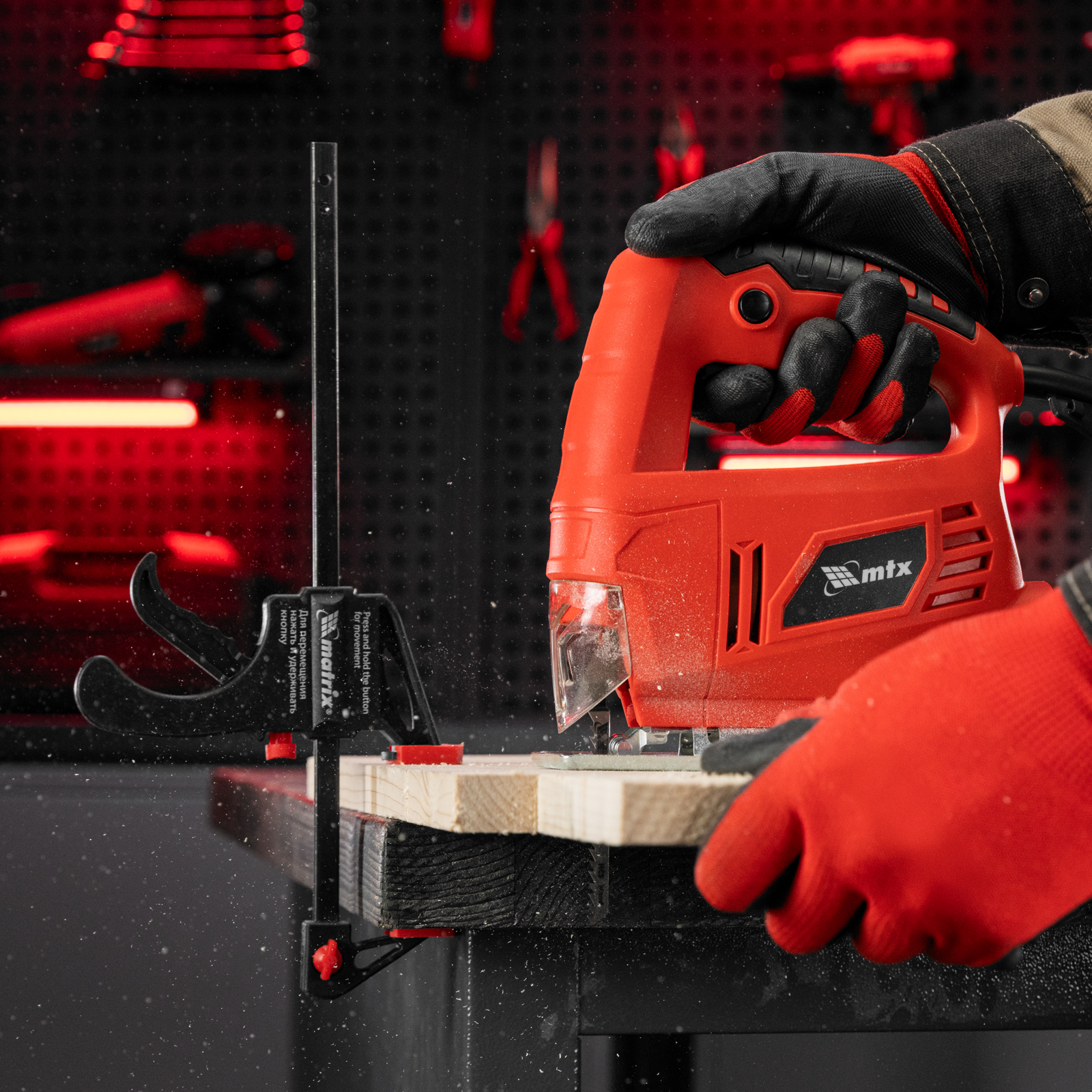 Струбцина универсальная F-образная, 200 х 315 х 45 мм, пластмассовый корпус Matrix