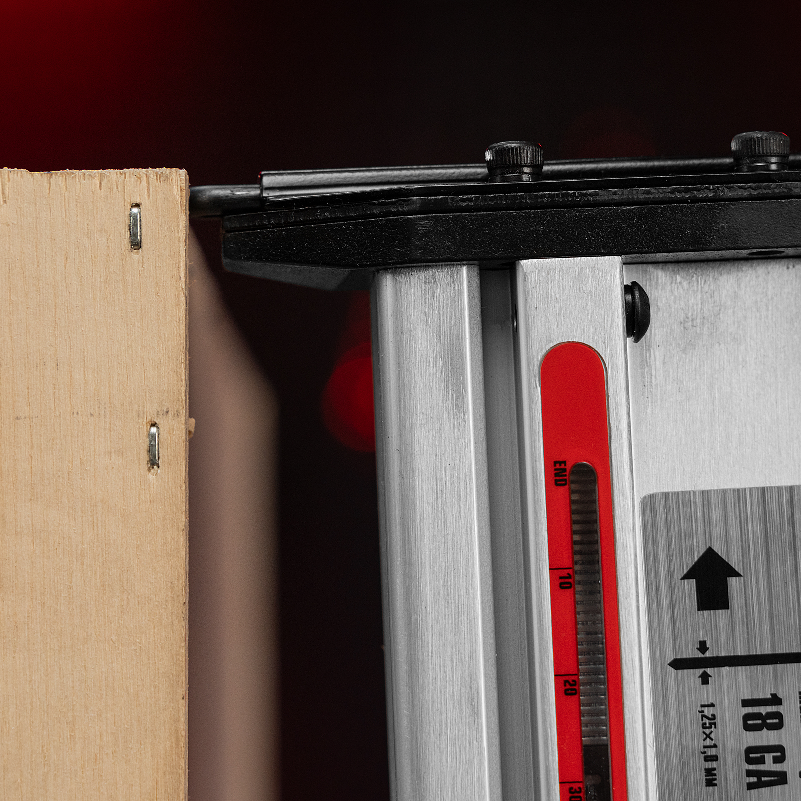 Нейлер-степлер пневматический 2 в 1, с регулировкой глубины забивания, гвозди 18GA, скобы 18GA Matrix