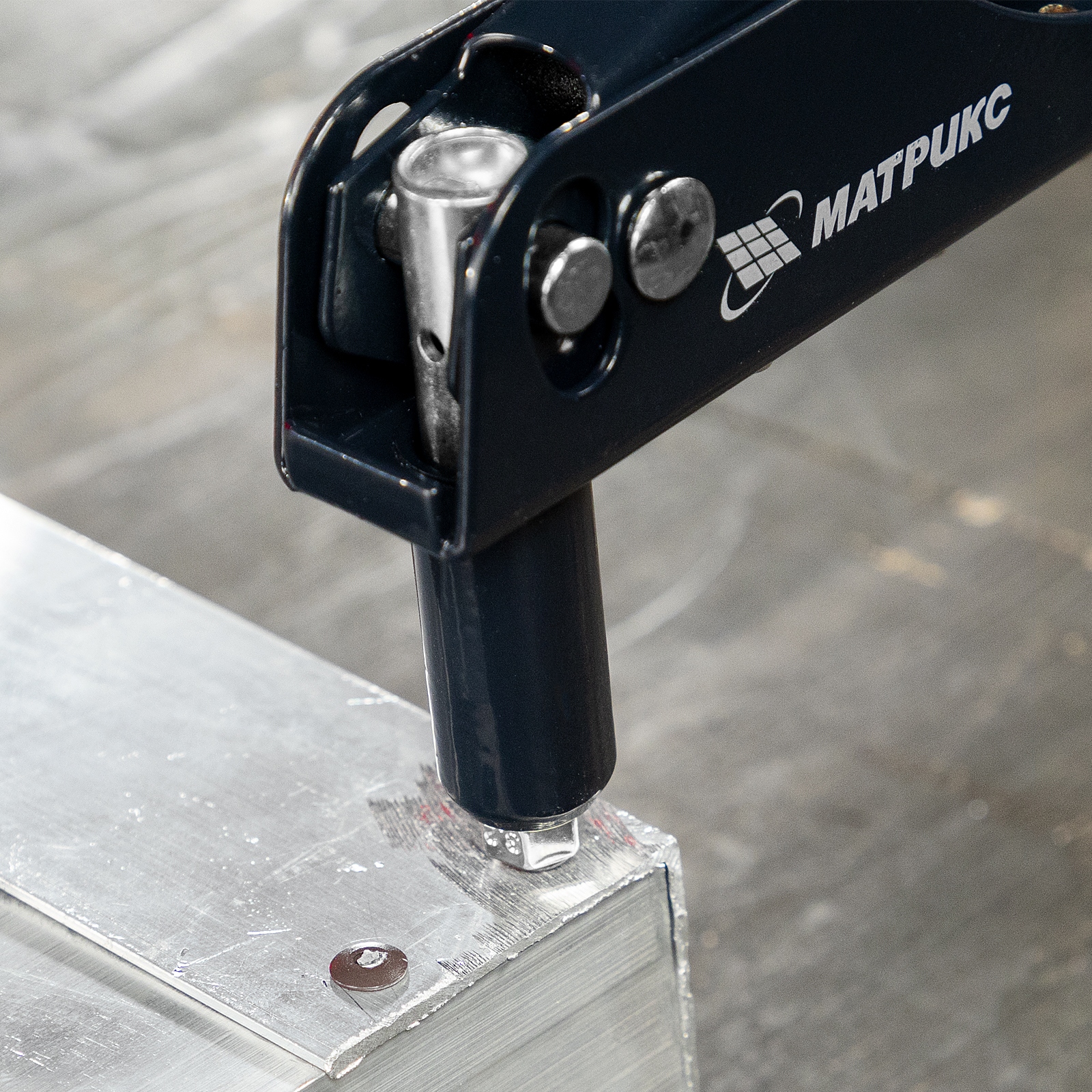 Заклепки 4.0 х 10 мм RAL 8017, темно-коричневый, 50 шт Matrix