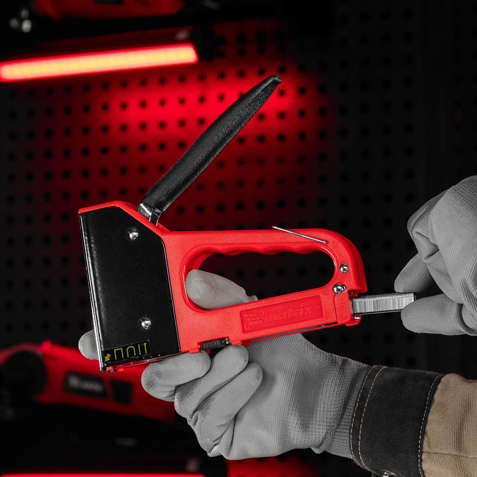 Степлер мебельный 4-функциональный пластиковый, тип скобы: 53, 28, 300, 500, 6-14 мм Matrix