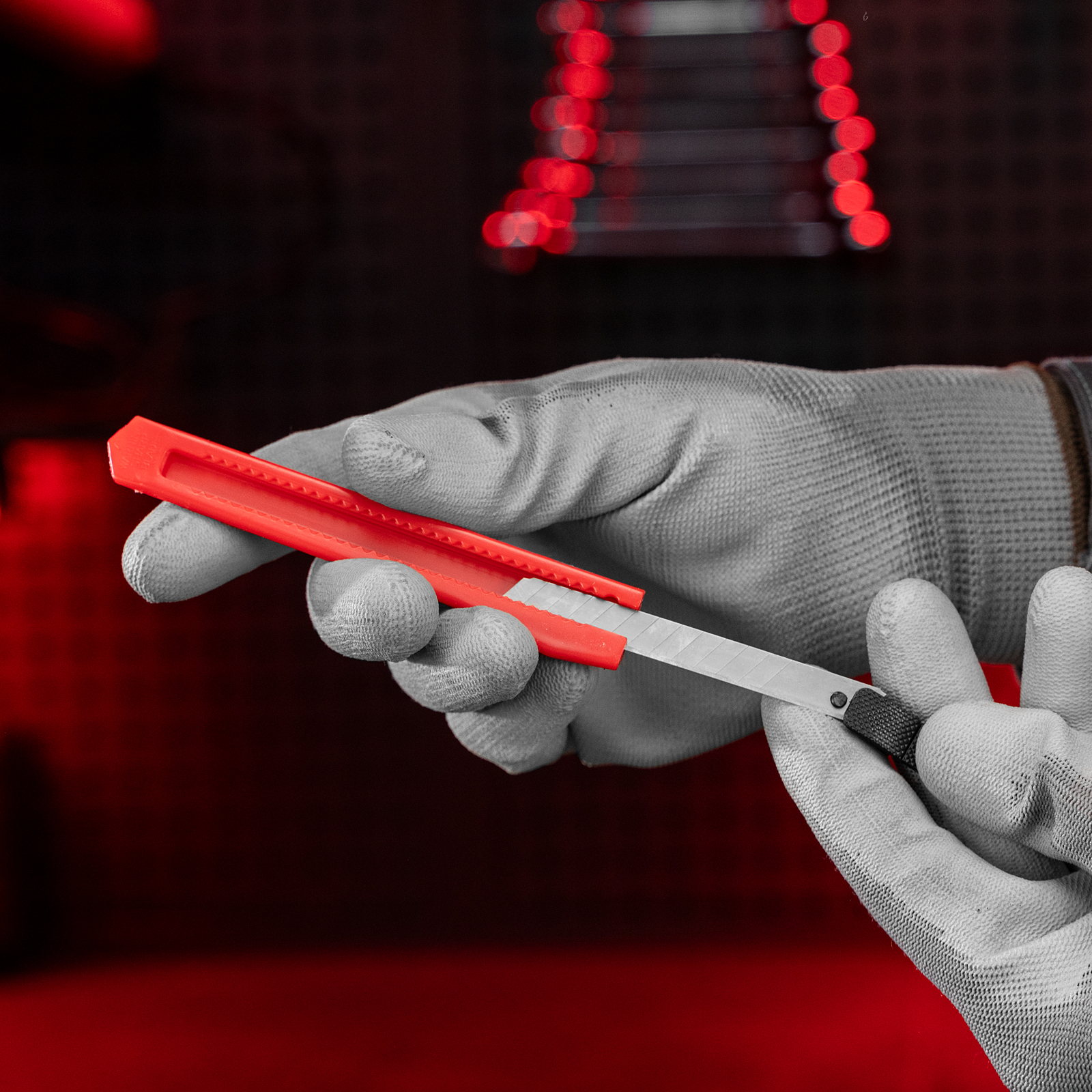 Нож, 9 мм, выдвижное лезвие Matrix