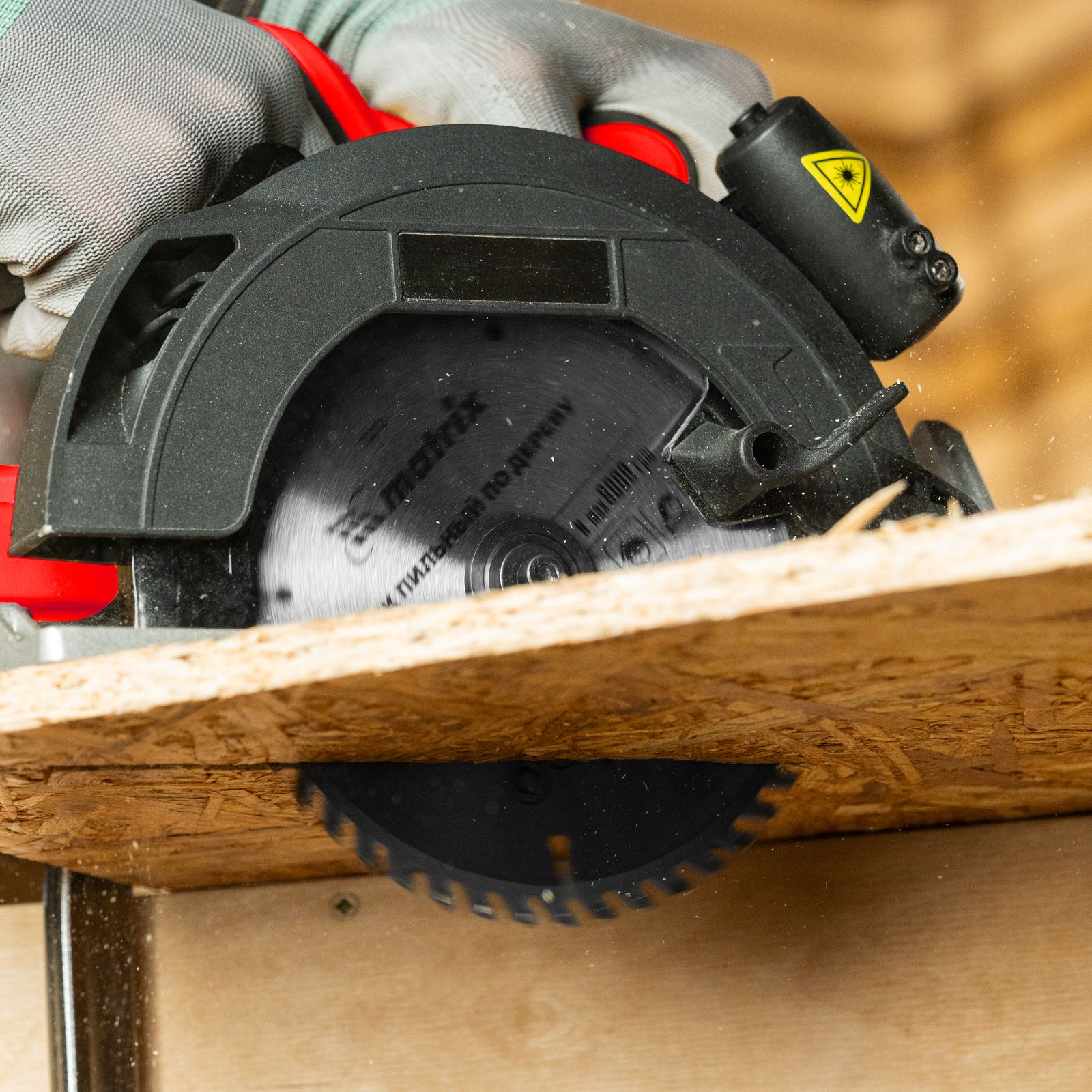 Пильный диск по дереву, 165 х 20 мм, 24 зуба, кольцо 16/20 Matrix Professional