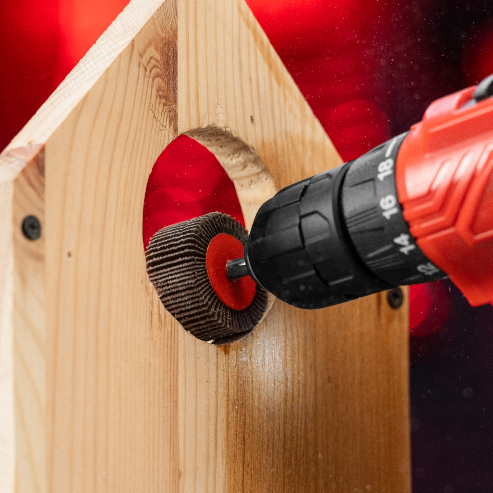 Круг лепестковый для дрели, 40 х 20 х 6 мм, P 100 Matrix