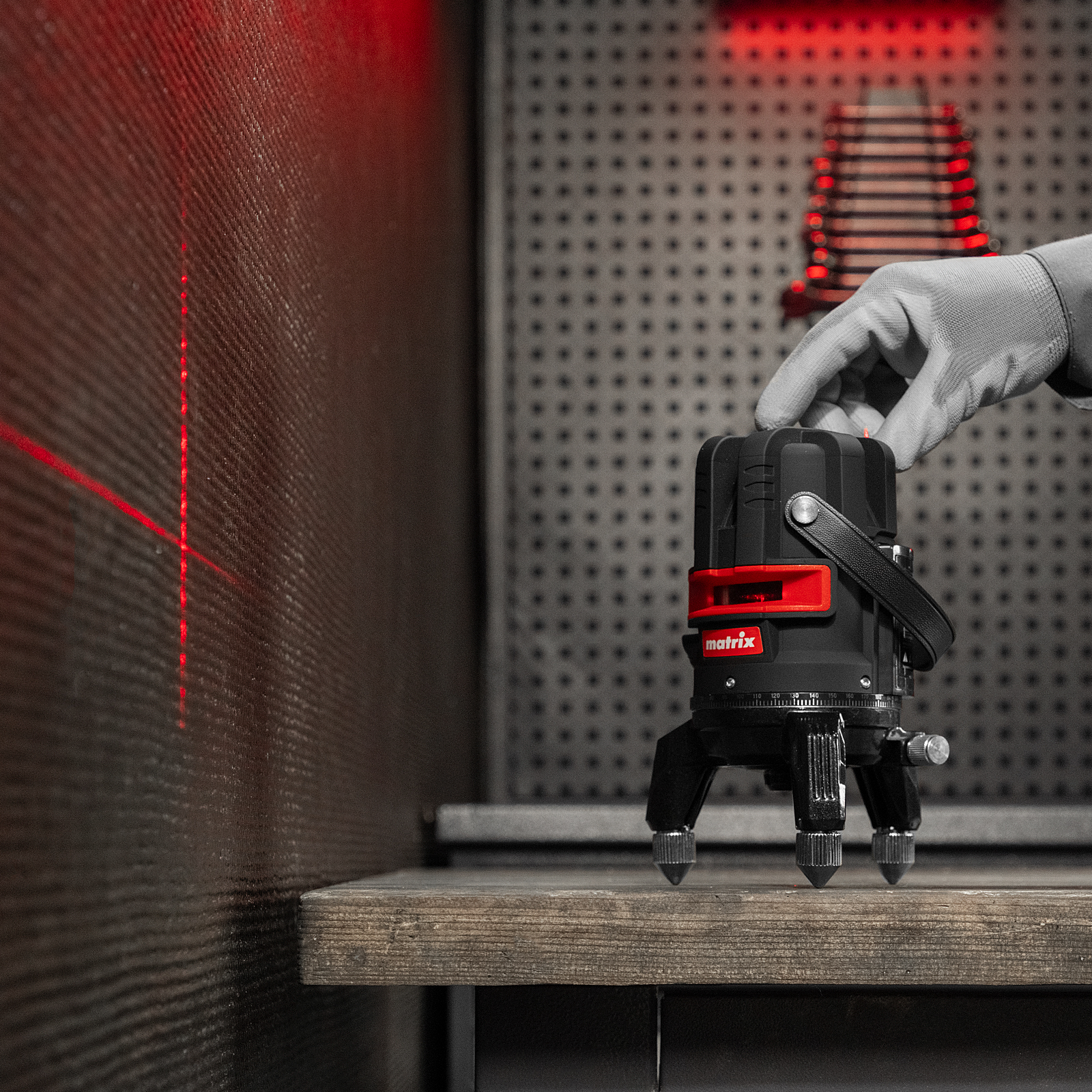 Лазерный уровень ML 05 Red, 20 м, 635 нм, резьба 5/8" Matrix