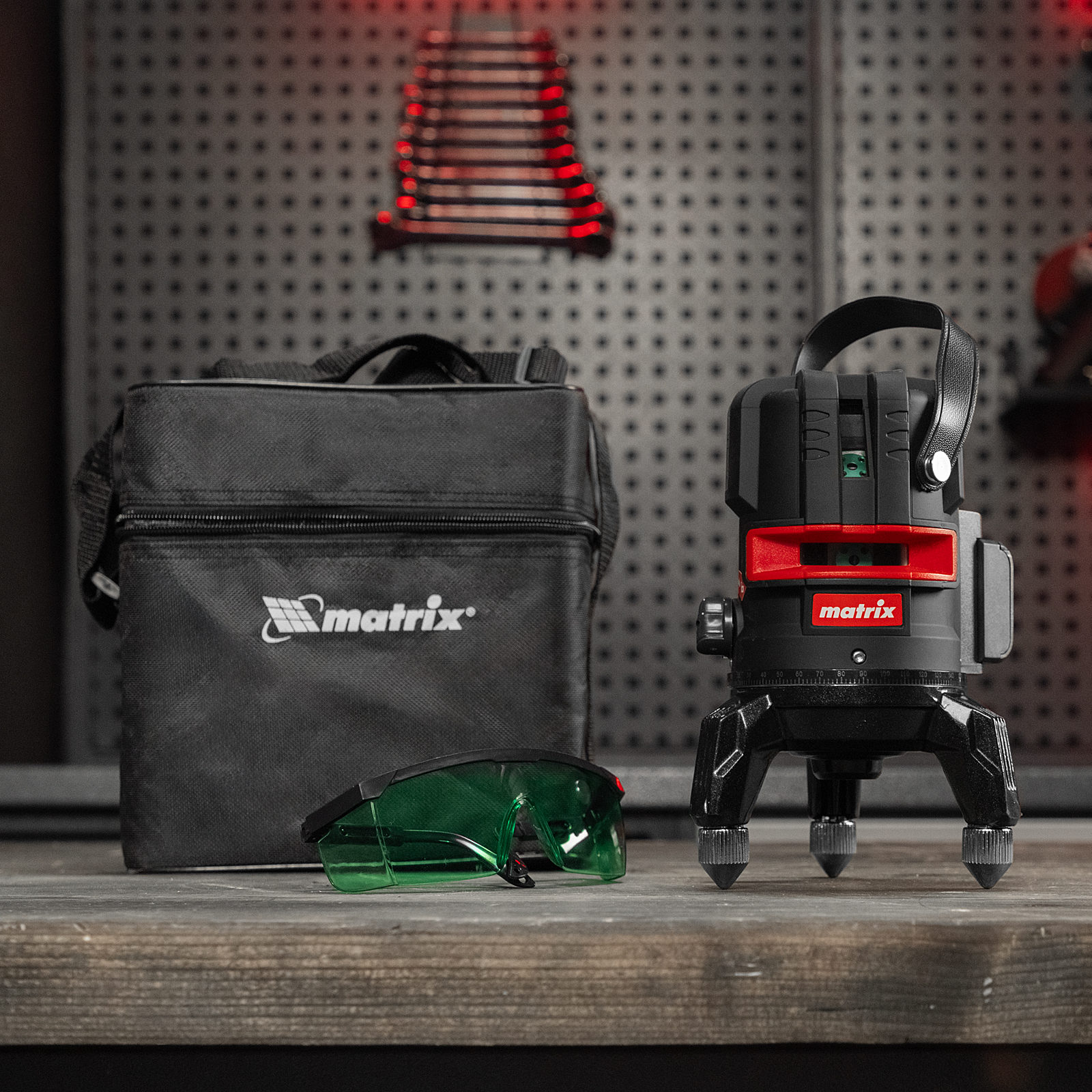 Лазерный уровень ML 06 Green, 30 м, 520 нм, аккумулятор Li 2800 мАч, резьба 5/8" Matrix