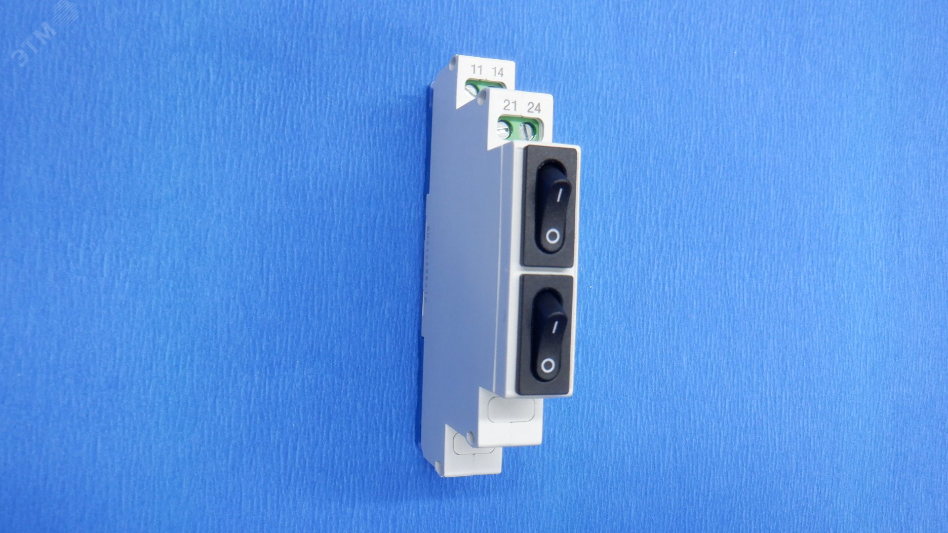 Выключатель модульный ВКМ-2 4A AC250В УХЛ4