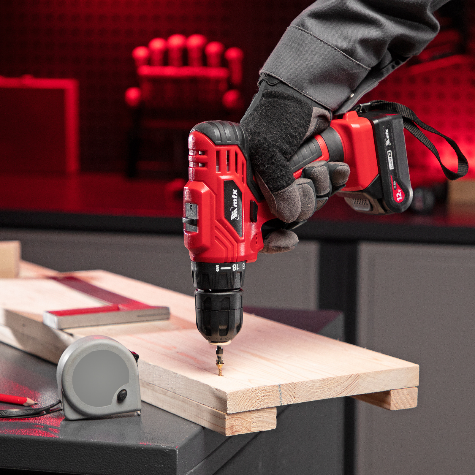 Дрель-шуруповерт аккумуляторная MCDL-12-02, Li-Ion, 12 В, 2 акк. MTX