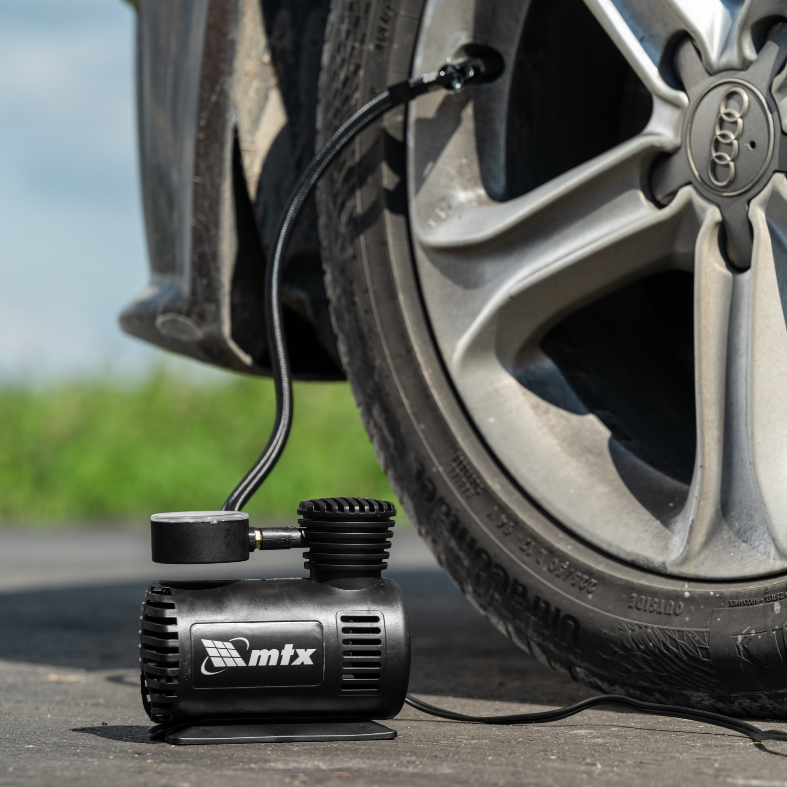 Компрессор автомобильный С-12, 12 В, 17 атм., 12 л/мин// MTX