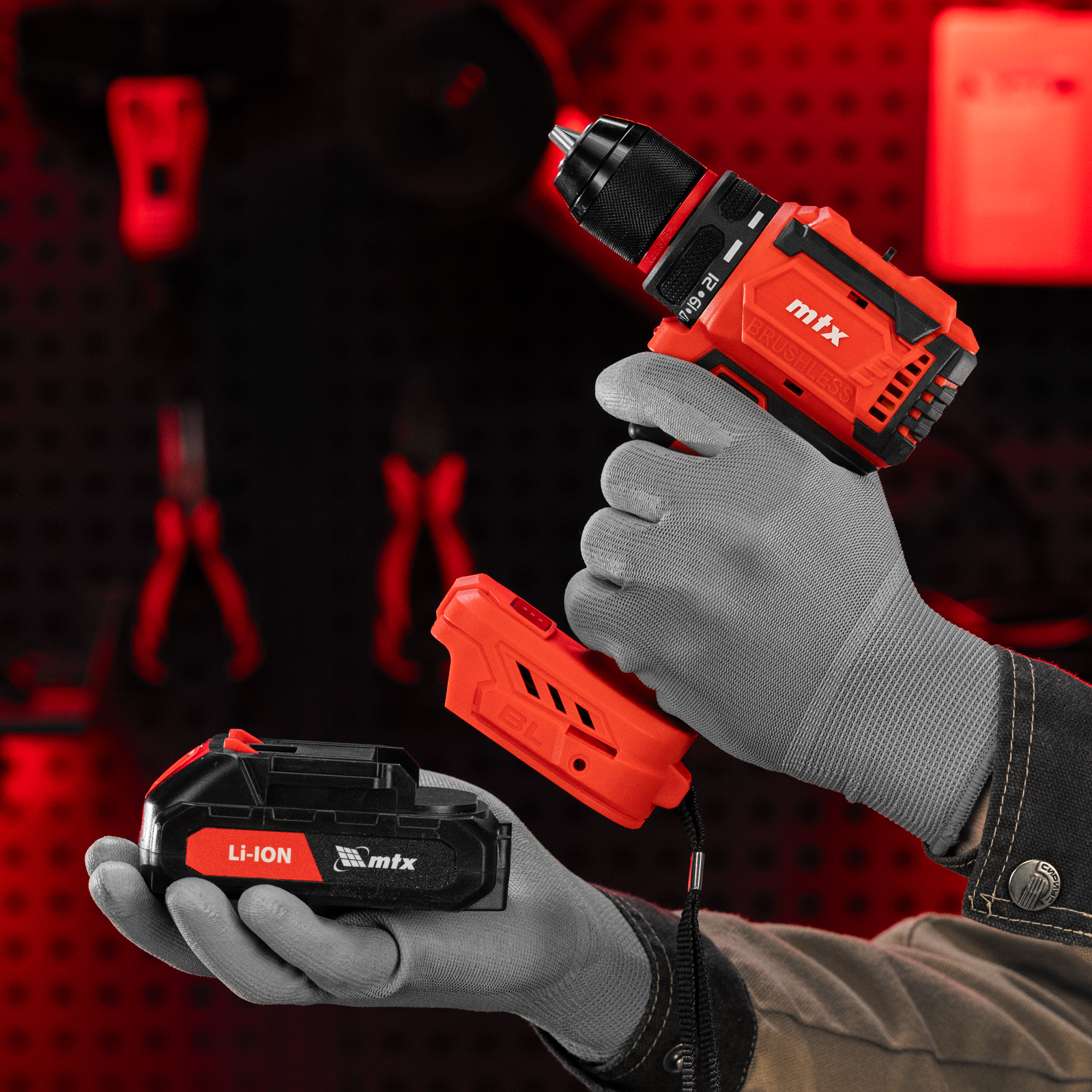 Дрель-шуруповерт аккумуляторная бесщет. CDS-BL-20, Li-Ion, 20 В// MTX