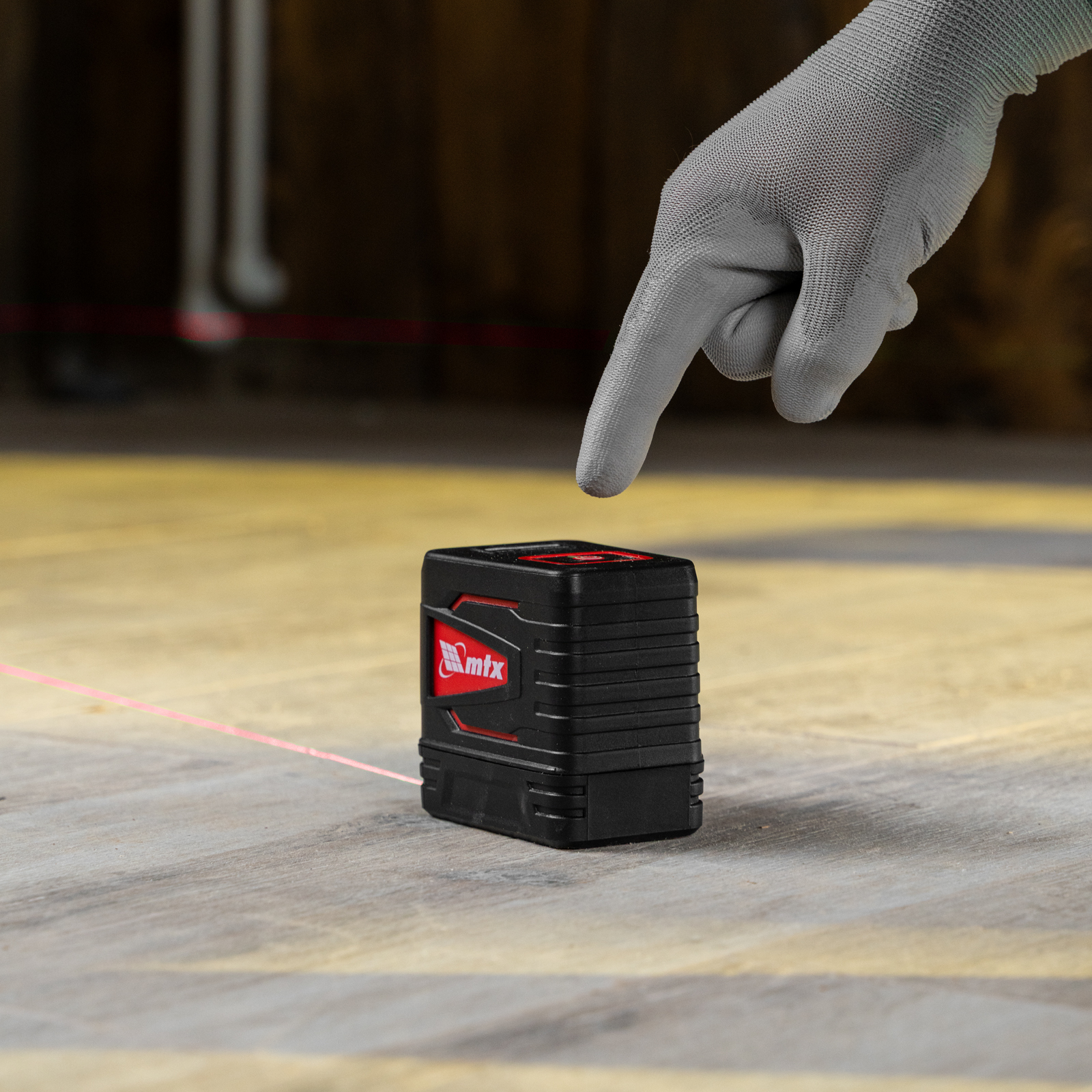 Лазерный уровень QBC RED Basic SET, 10 м, красный луч, батарейки, резьба 1/4" MTX