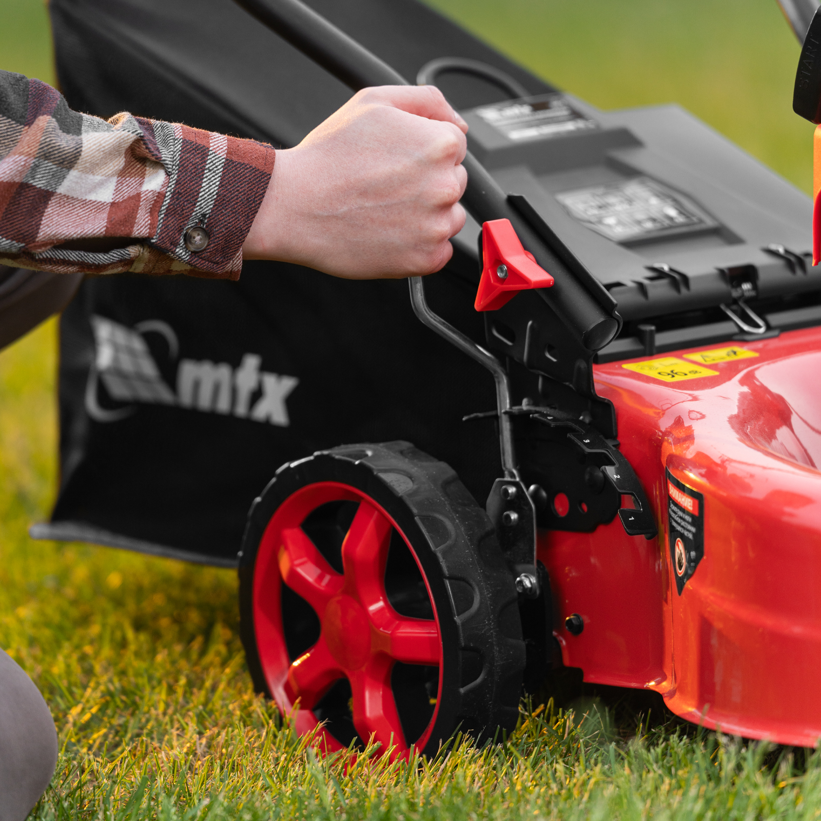 Газонокосилка бензиновая GL41-K, 127 см3, 41 см, 40 л MTX