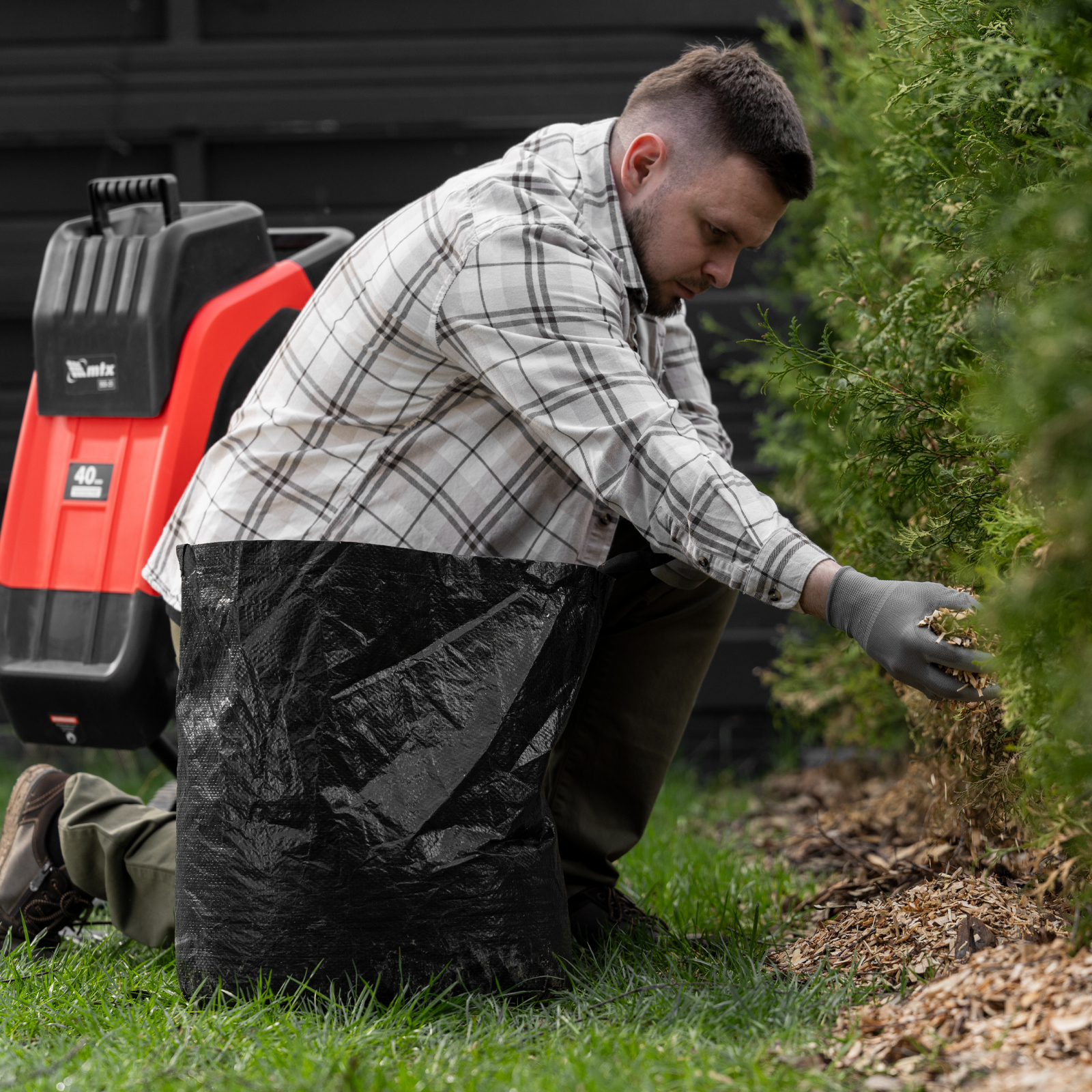 Измельчитель садовый электрический EGS-25, 2500 Вт, 40 мм MTX