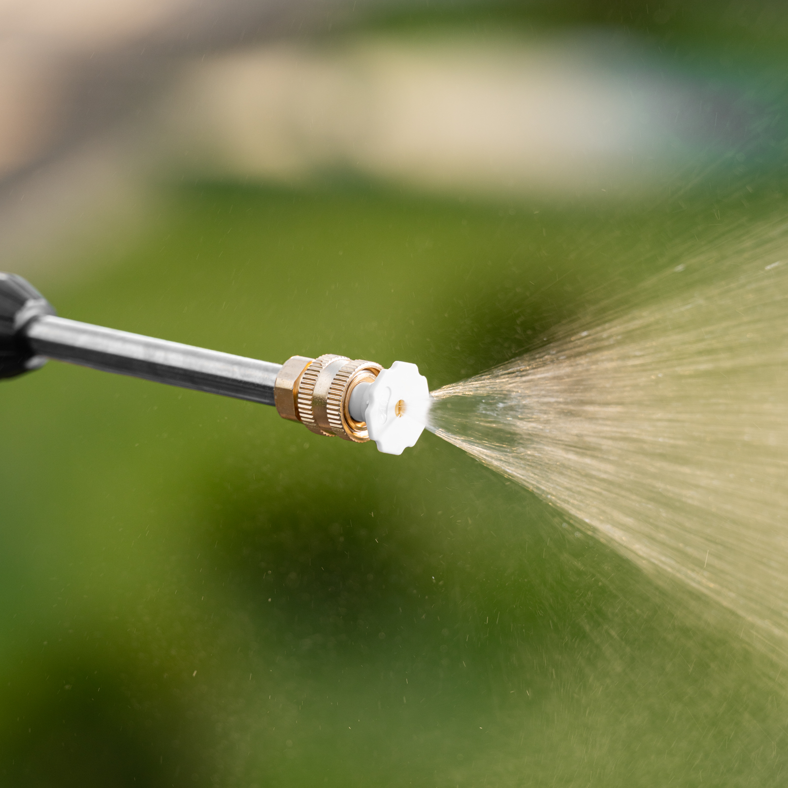 Моечная машина высокого давления аккумуляторная А-21-02, 40 бар, 4 л/мин, Li-ion 21 В, 2 акк. MTX