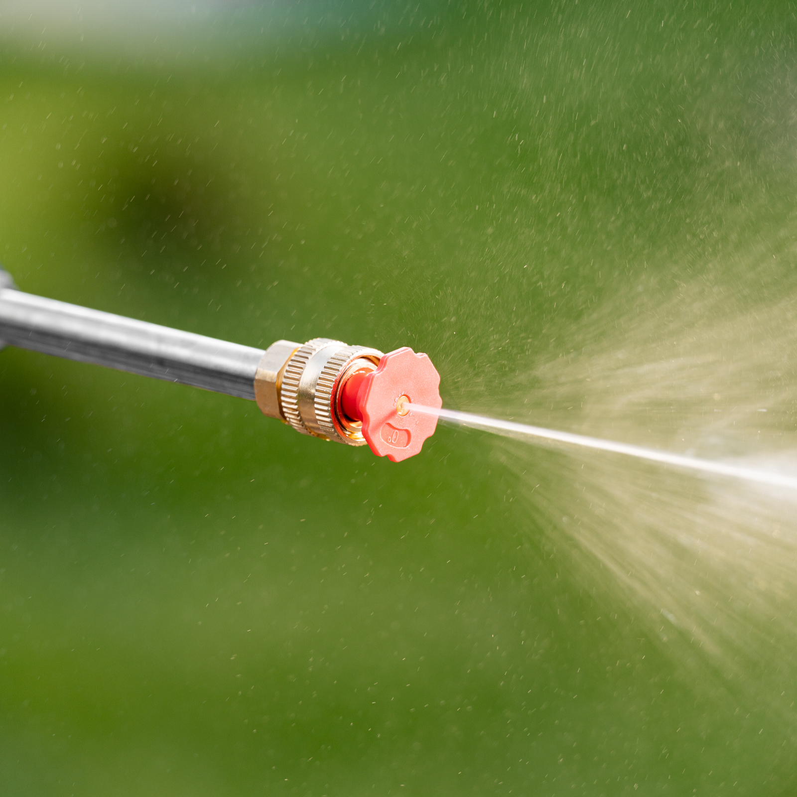 Моечная машина высокого давления аккумуляторная А-21-02, 40 бар, 4 л/мин, Li-ion 21 В, 2 акк. MTX