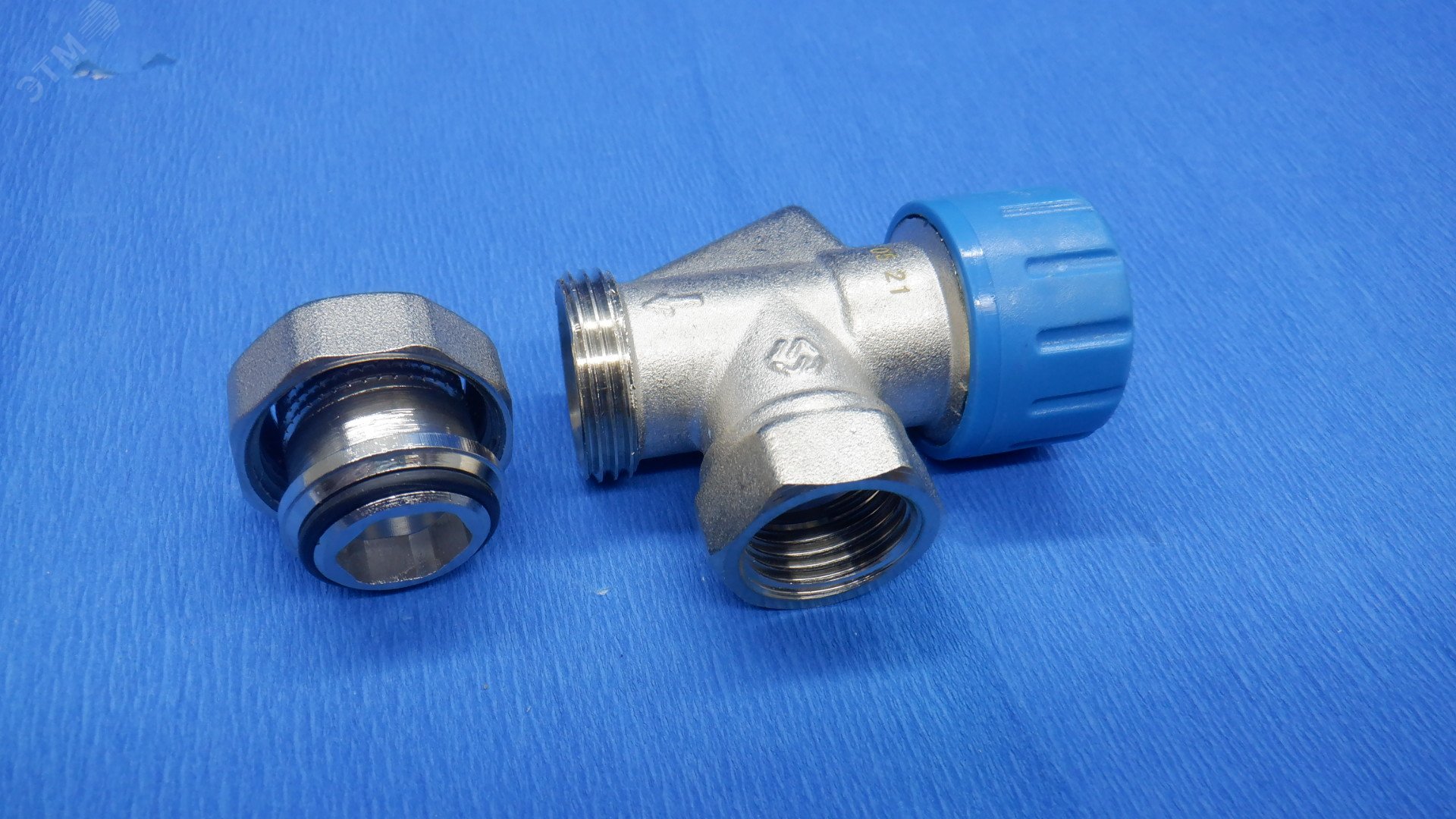 Клапан термостатический 1/2' с преднастройкой     осевой