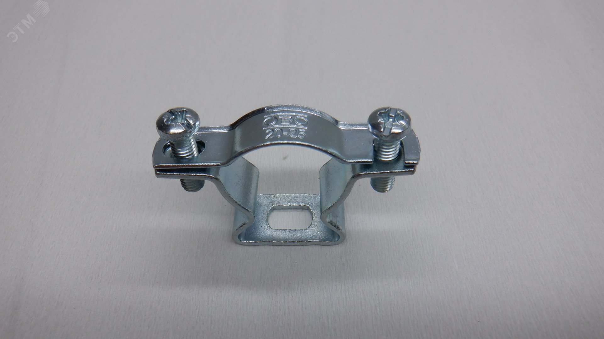 Крепежная скоба дистанционная 20-25 мм (с         продольным отверстием) с гальваническим покрытием