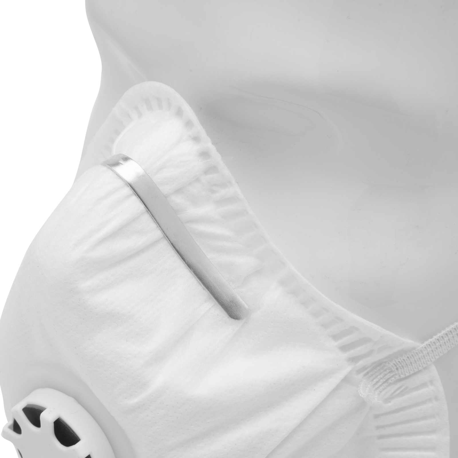 Полумаска фильтрующая формованная, модель "Исток", с клапаном выдоха, FFP2 NR