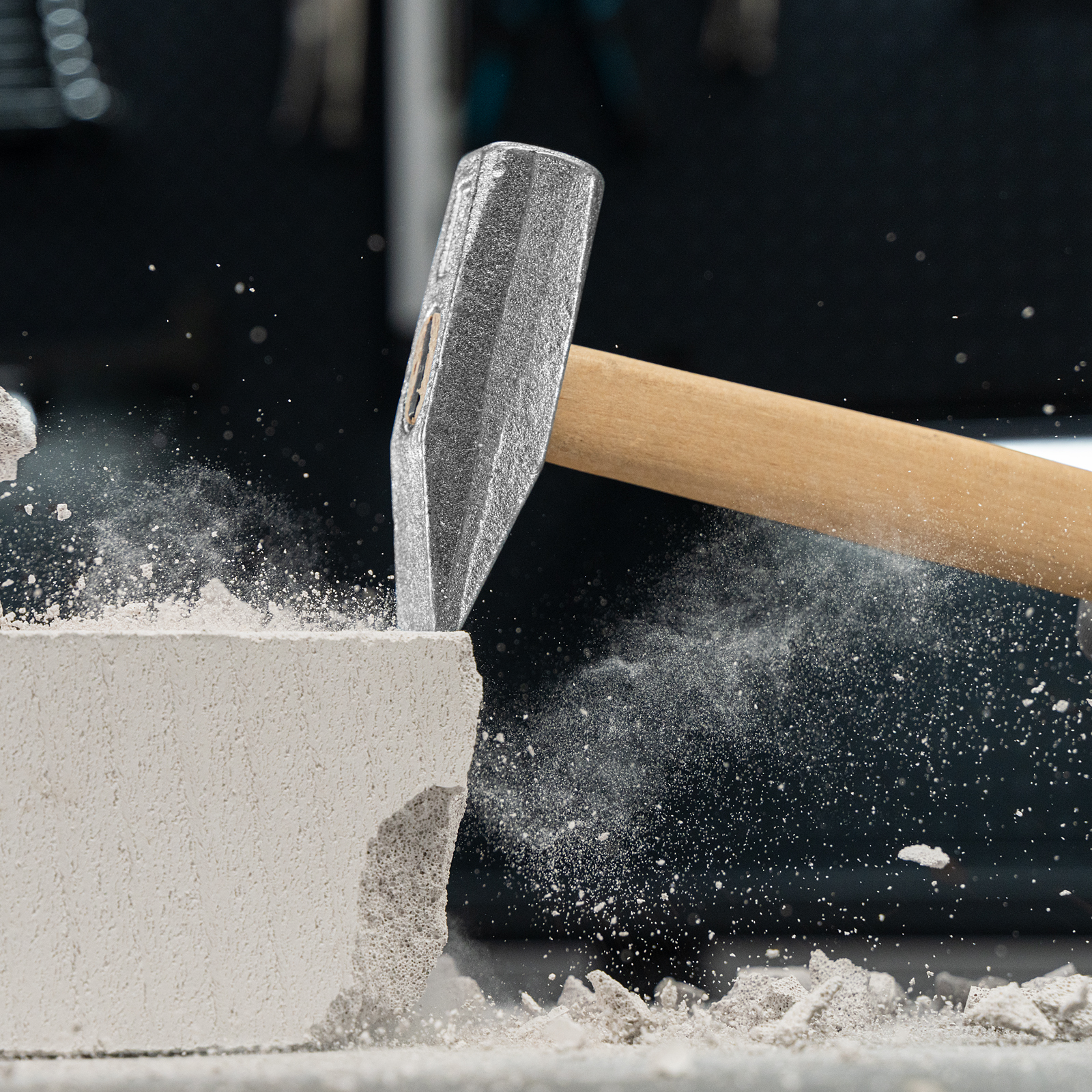 Молоток слесарный, 800 г, квадратный боек, деревянная рукоятка