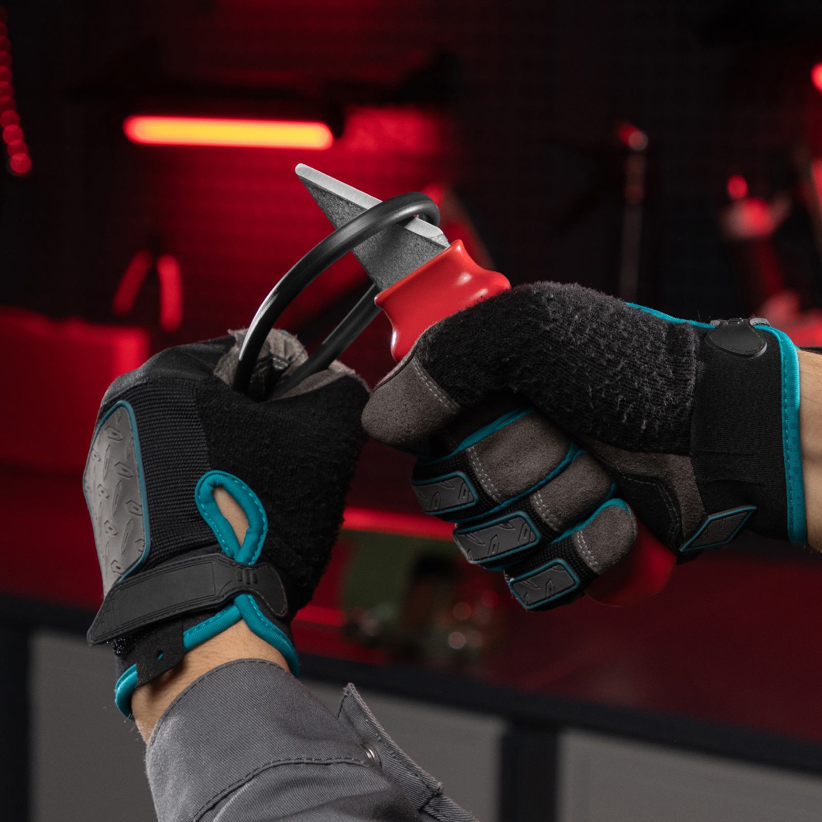 Набор "Электомонтажник-3", пластиковый бокс (НИЗ)