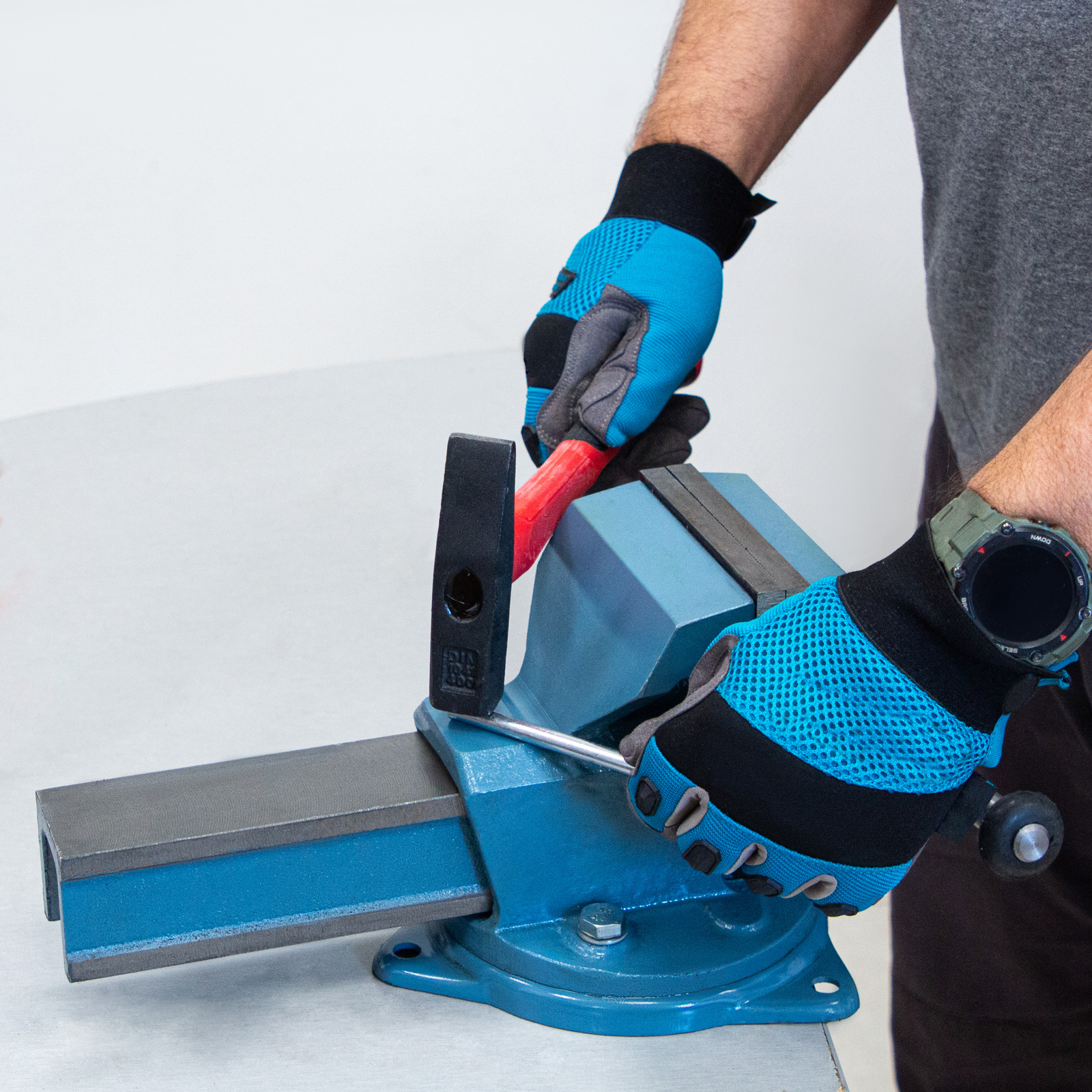 Тиски слесарные, 125 мм, поворотные (Глазов)