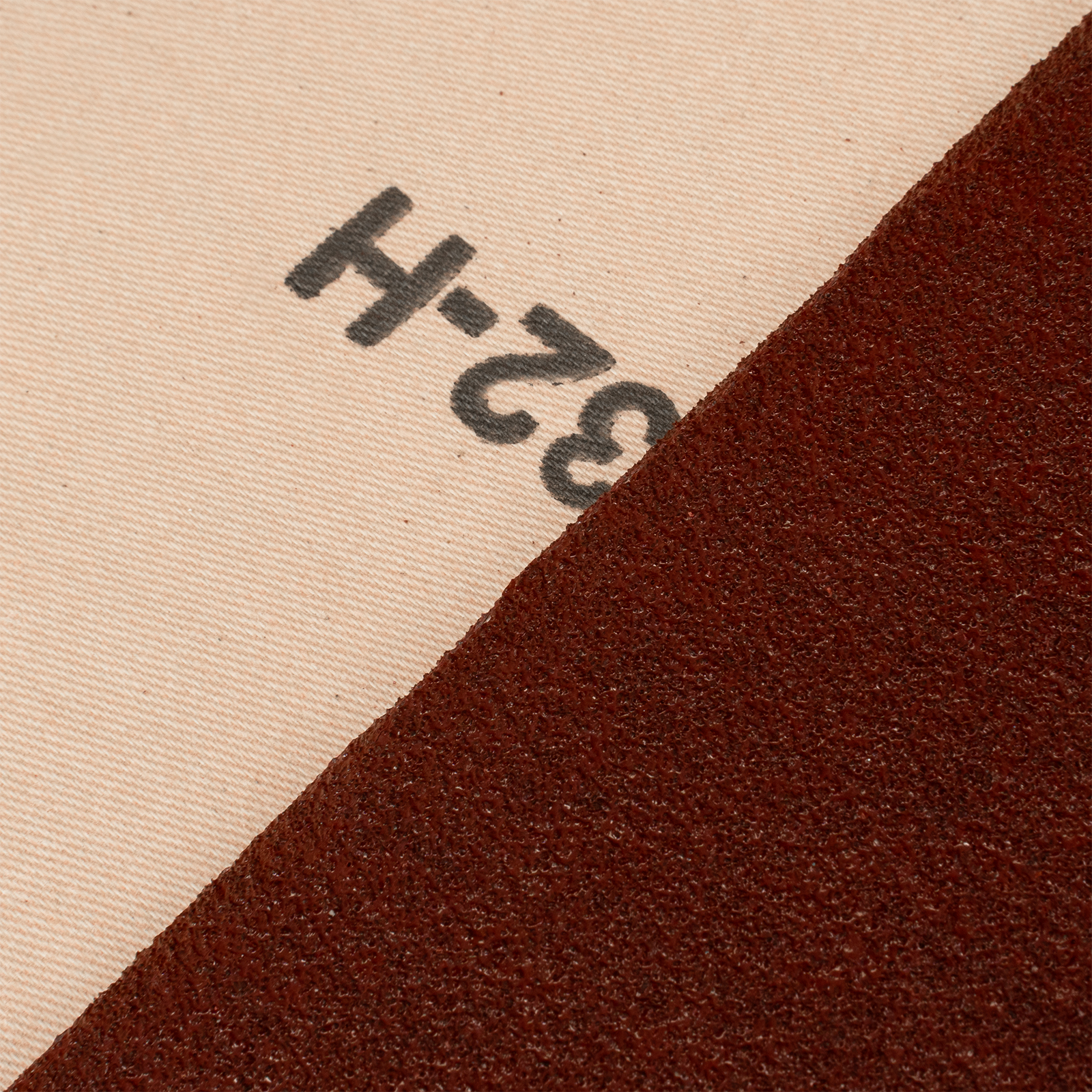 Шкурка на тканевой основе, зернистость № 32, 775 мм х 30 м, "БАЗ"