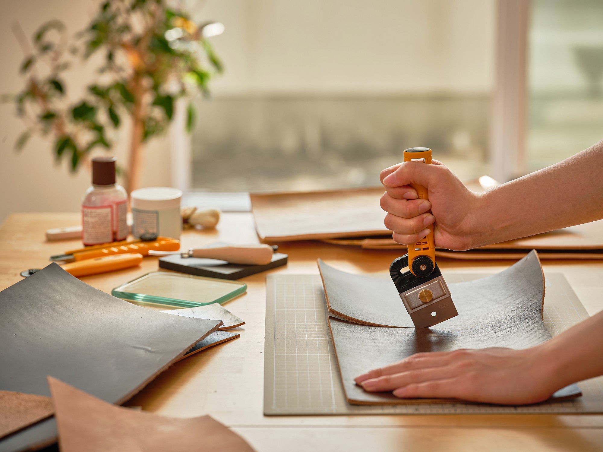 OLFA Hobby Craft Models, для реза кожи, нож-скребок (OL-BTC-1/DX)