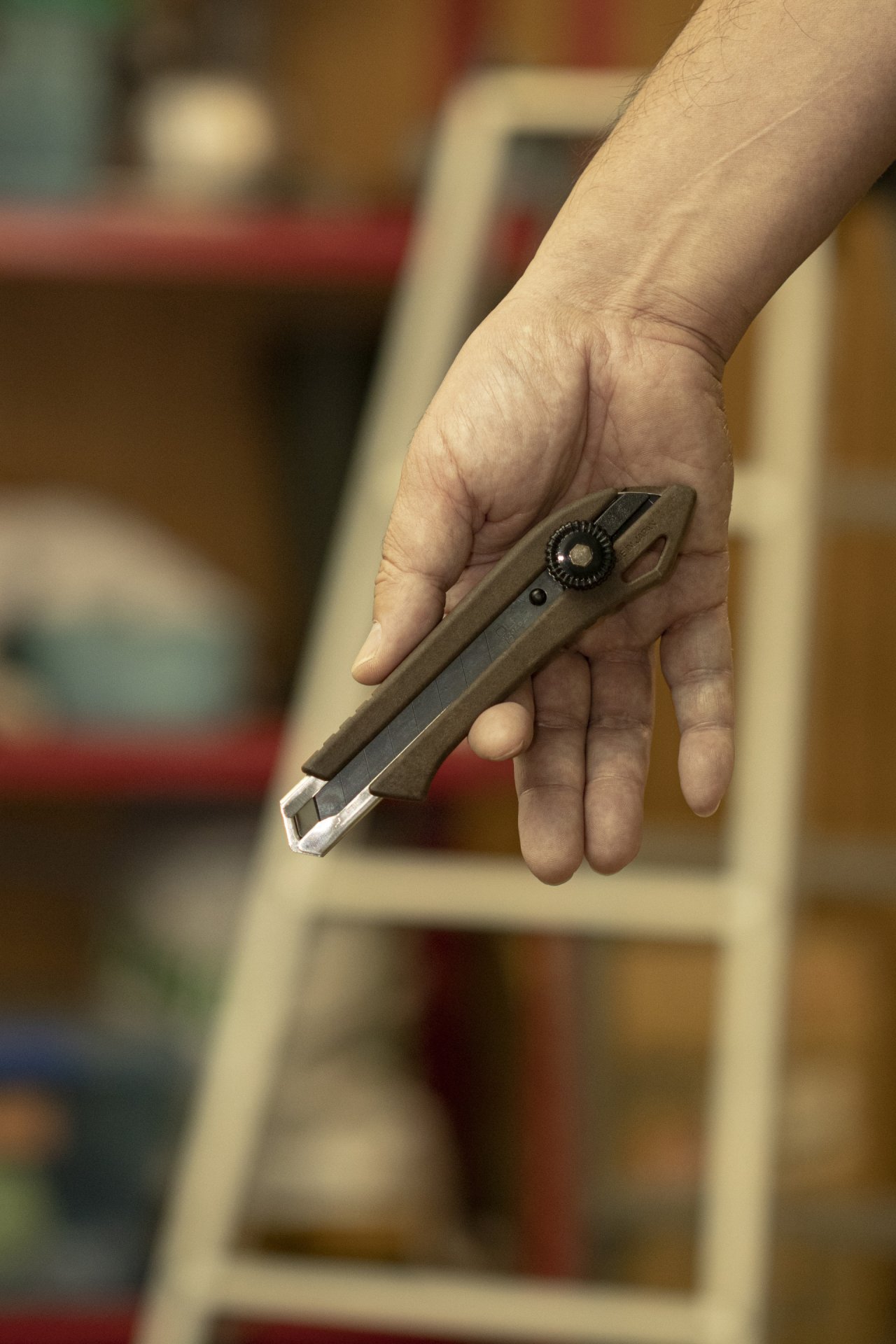 OLFA WOOD-PP Models 18 мм, с сегментированным лезвием, нож (OL-WD-L)