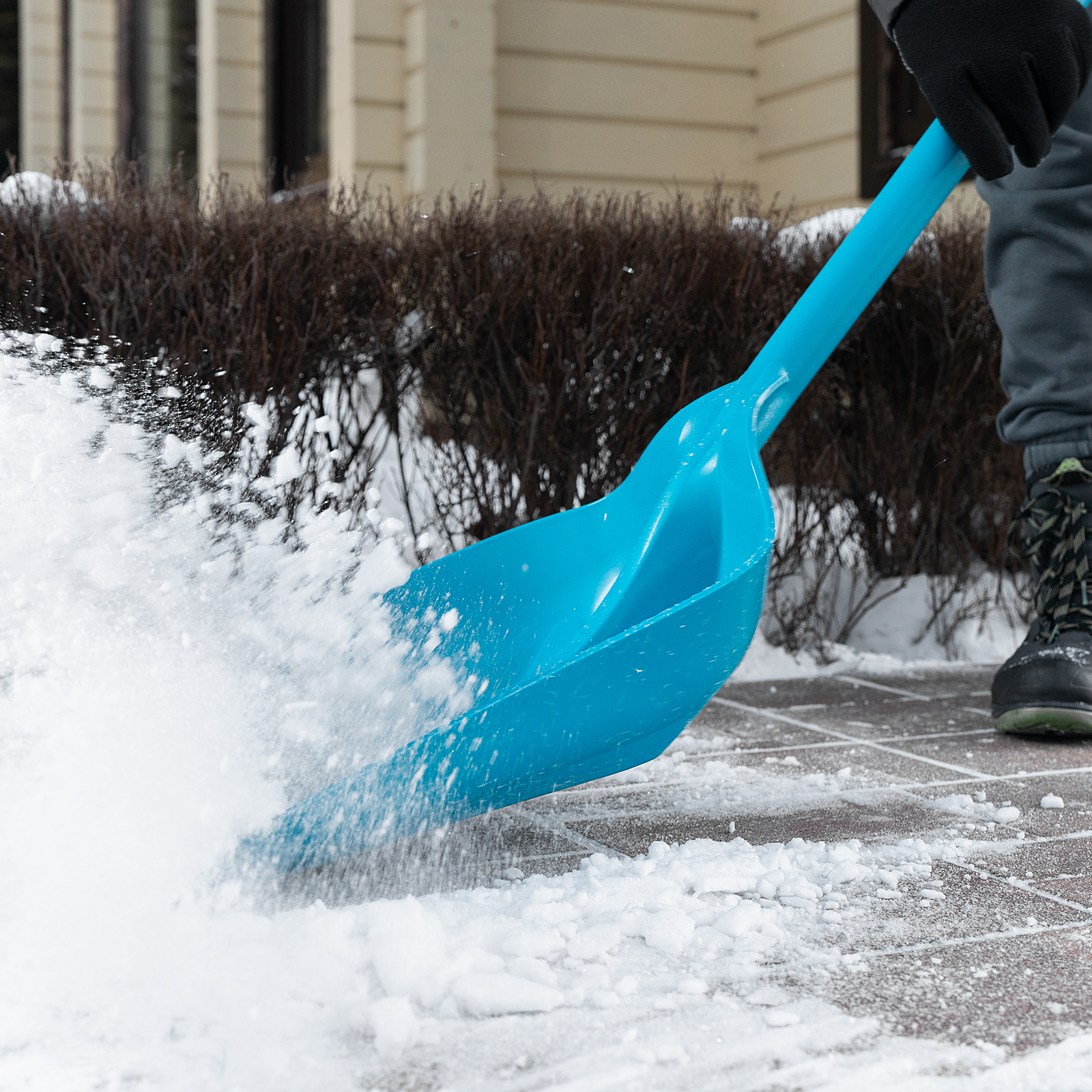 Лопата для уборки снега, полипропилен, 330х490х1265 мм, цельнолитая конструкция, LUXE Palisad