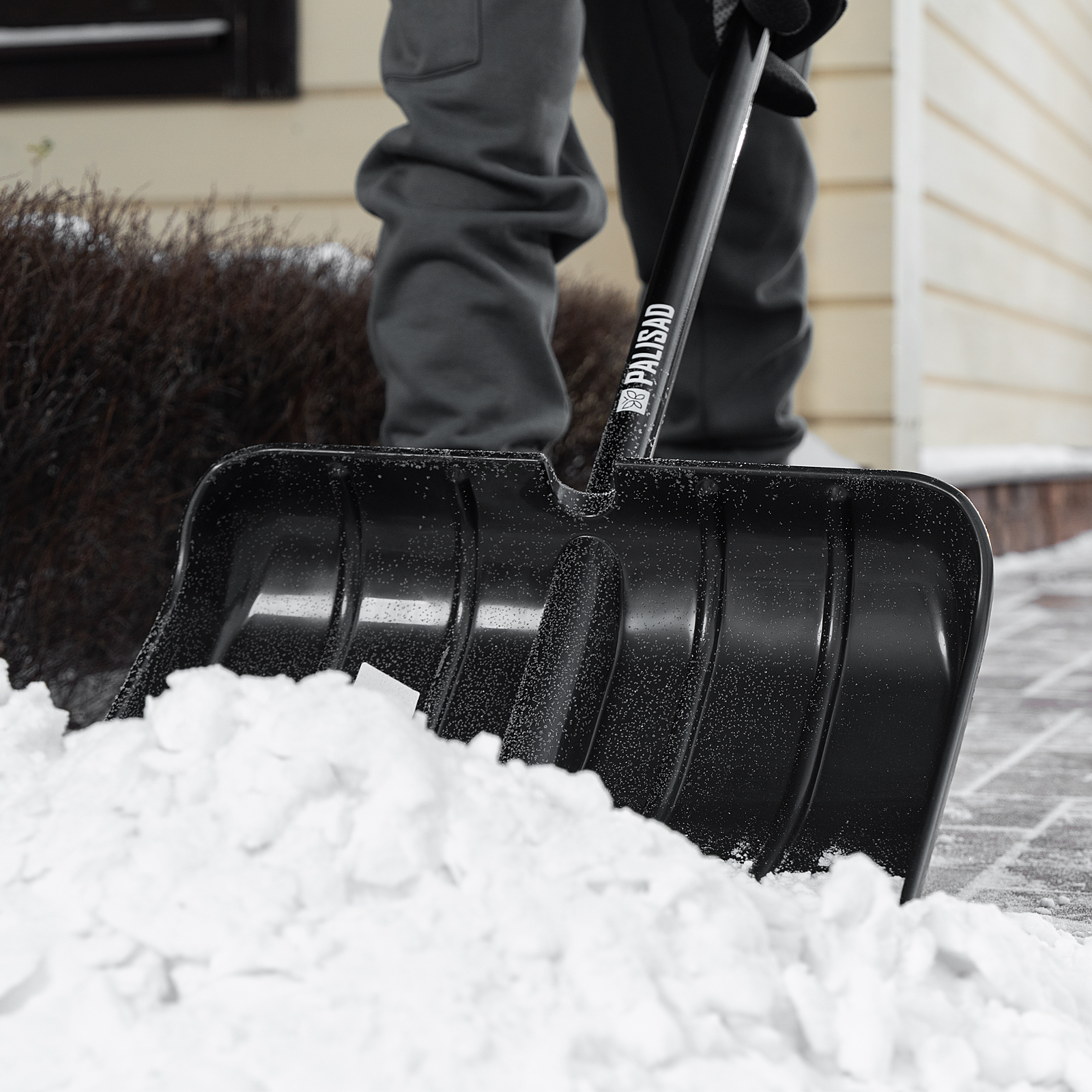Лопата для уборки снега, полипропилен, 455х345х1330 мм, алюминиевый черенок, BASE Palisad