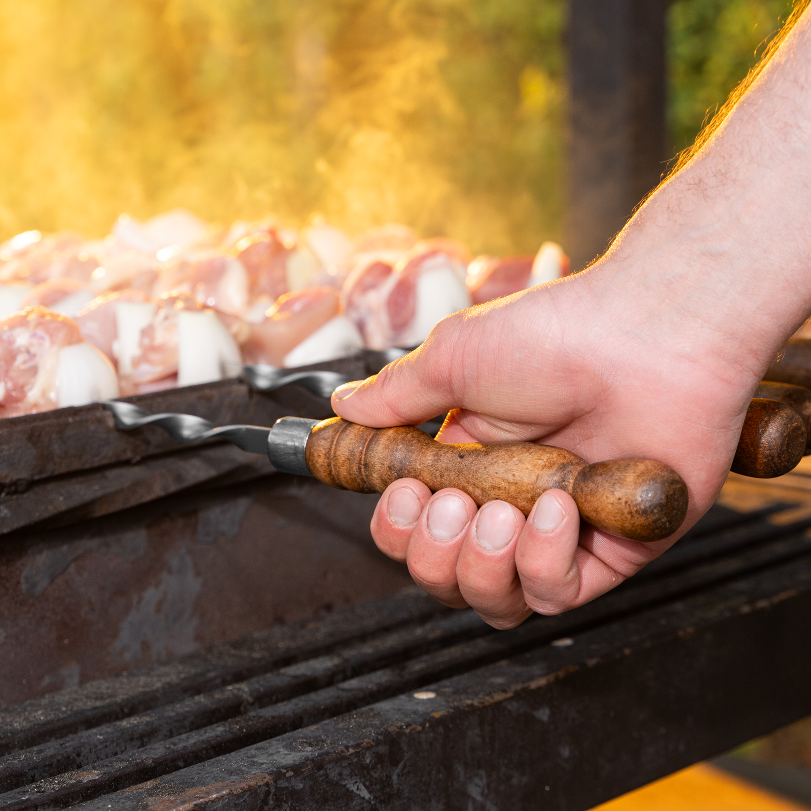 Шампур плоский, 650х10х2,5 мм, с деревянной рукояткой, нерж. сталь, Camping// Palisad