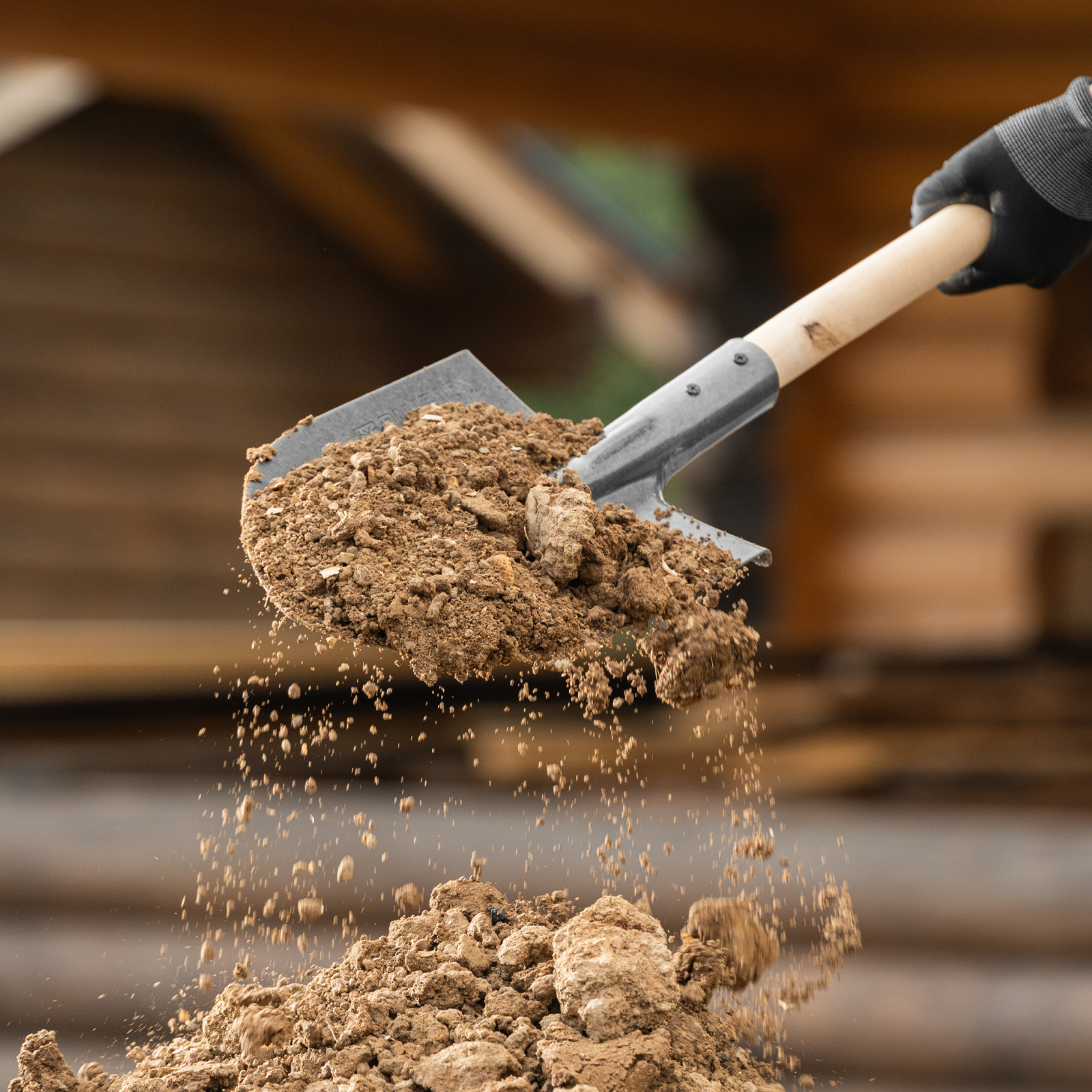 Лопата штыковая, 205х290, ребра жесткости, рессорная сталь, 0,9 кг, без черенка, LUXE// Palisad