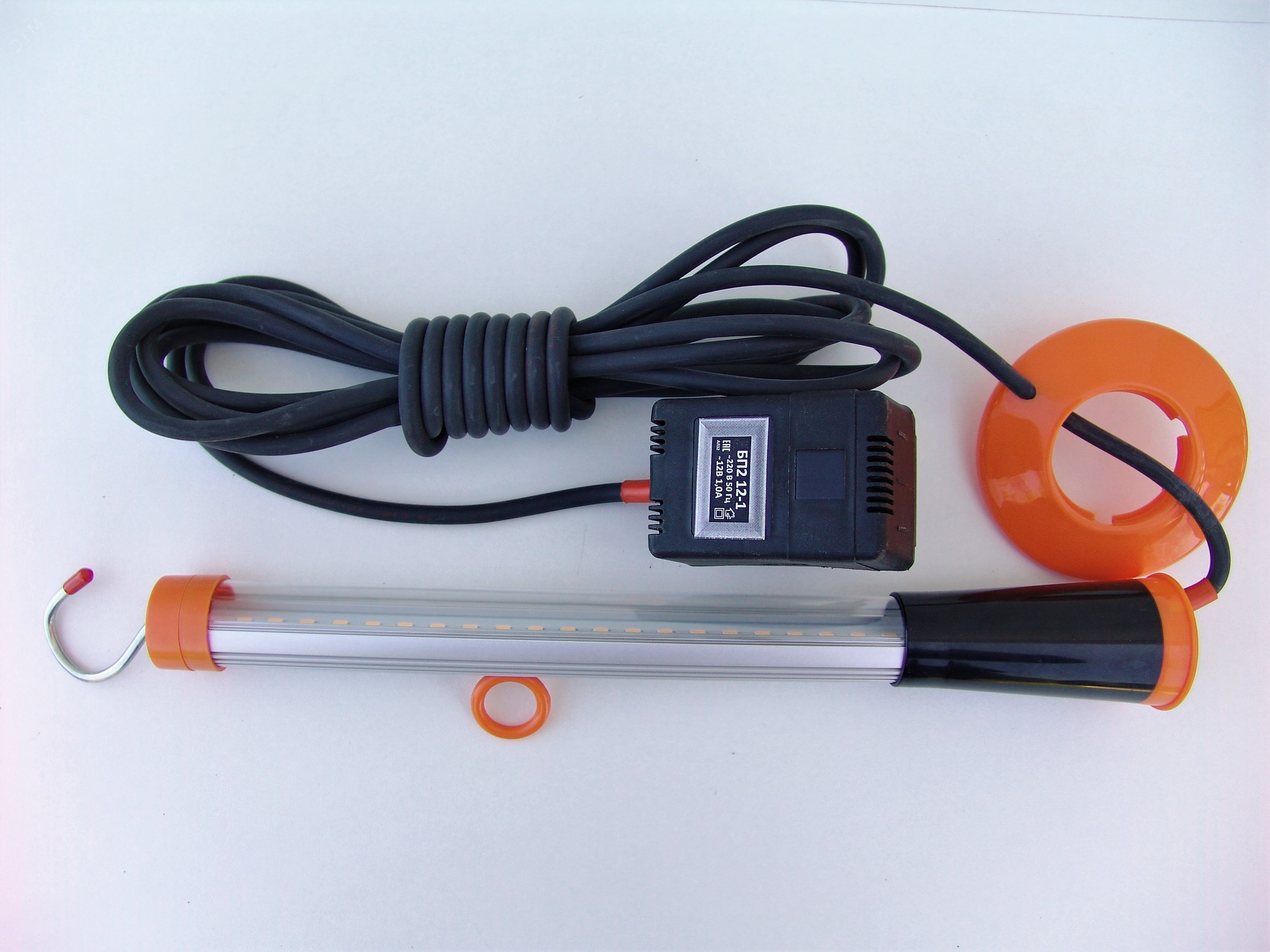 Светильник светодиодный LED -1000Лм 20м переносной с блоком питания 220/12в АС с выключателем IP43