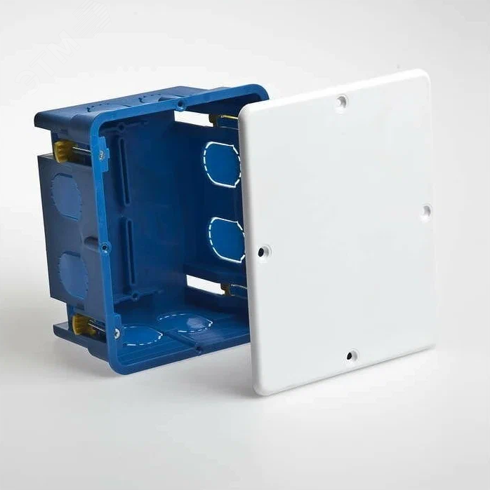 Коробка разветвительная Г/К с крышкой 140х112x70