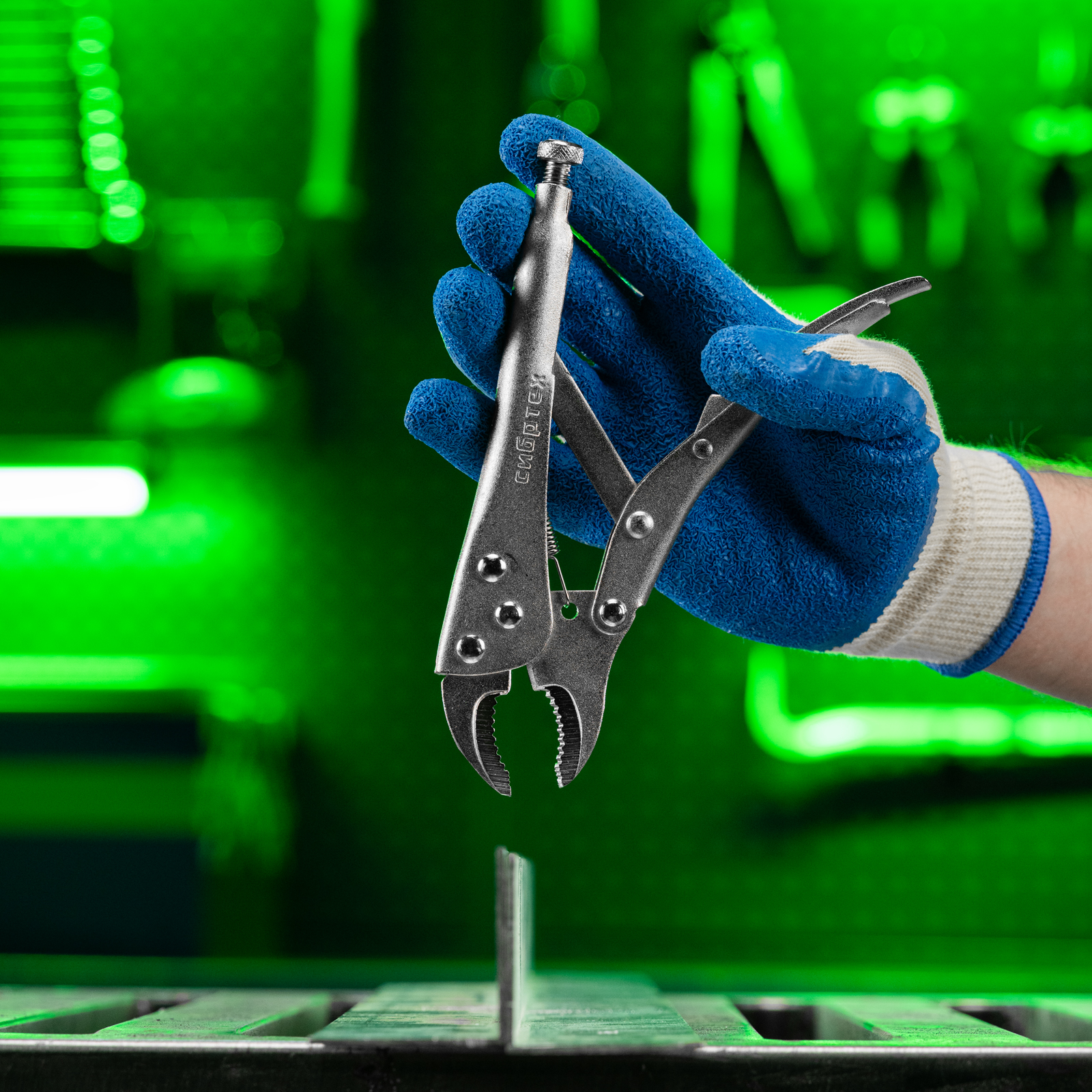 Зажим ручной, полукруглый захват, 180 мм Сибртех