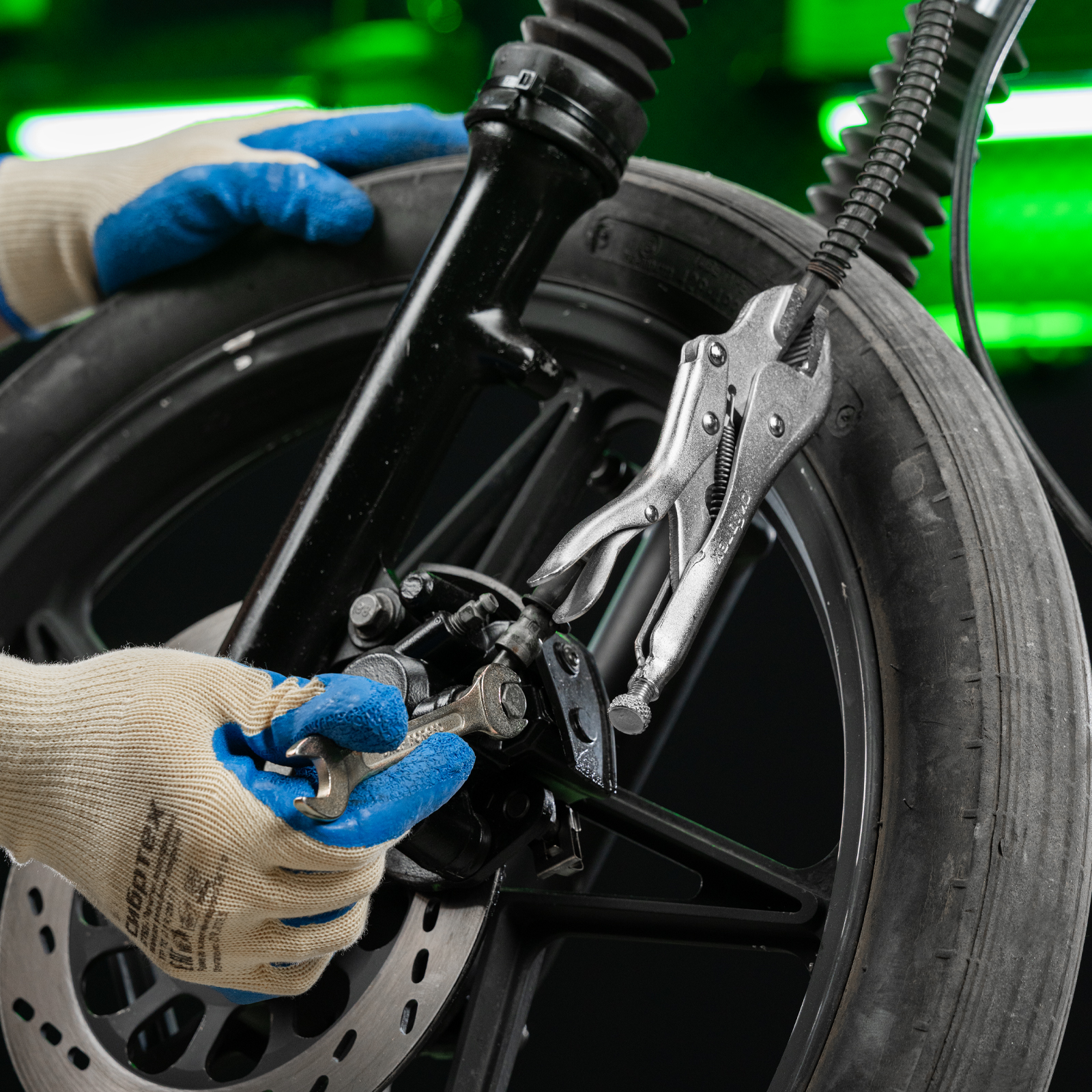 Зажим ручной, усиленный, плоский захват, 180 мм Сибртех