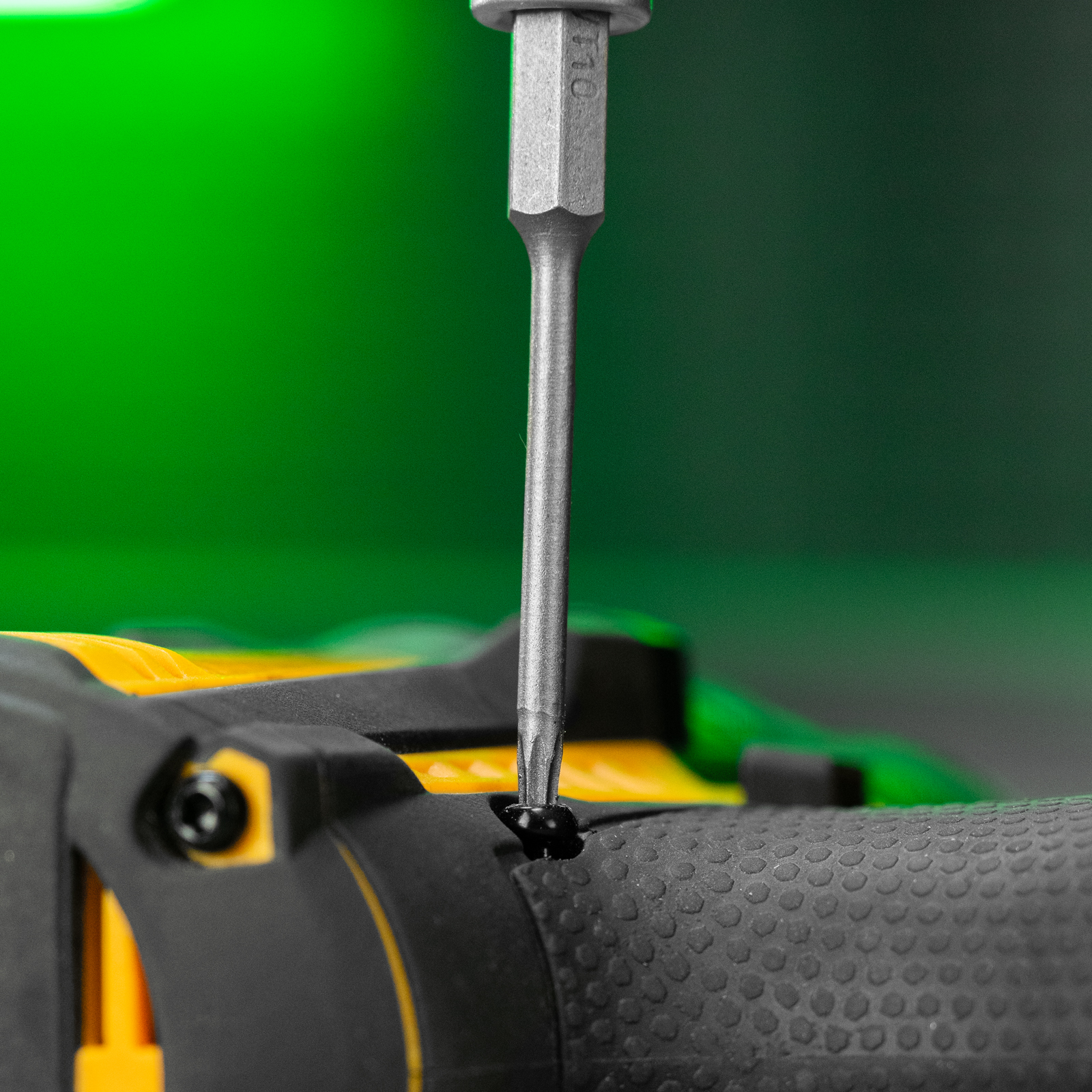 Отвертка реверсивная с набором бит и торцевых головок, 25 шт, CrV, чехол Сибртех