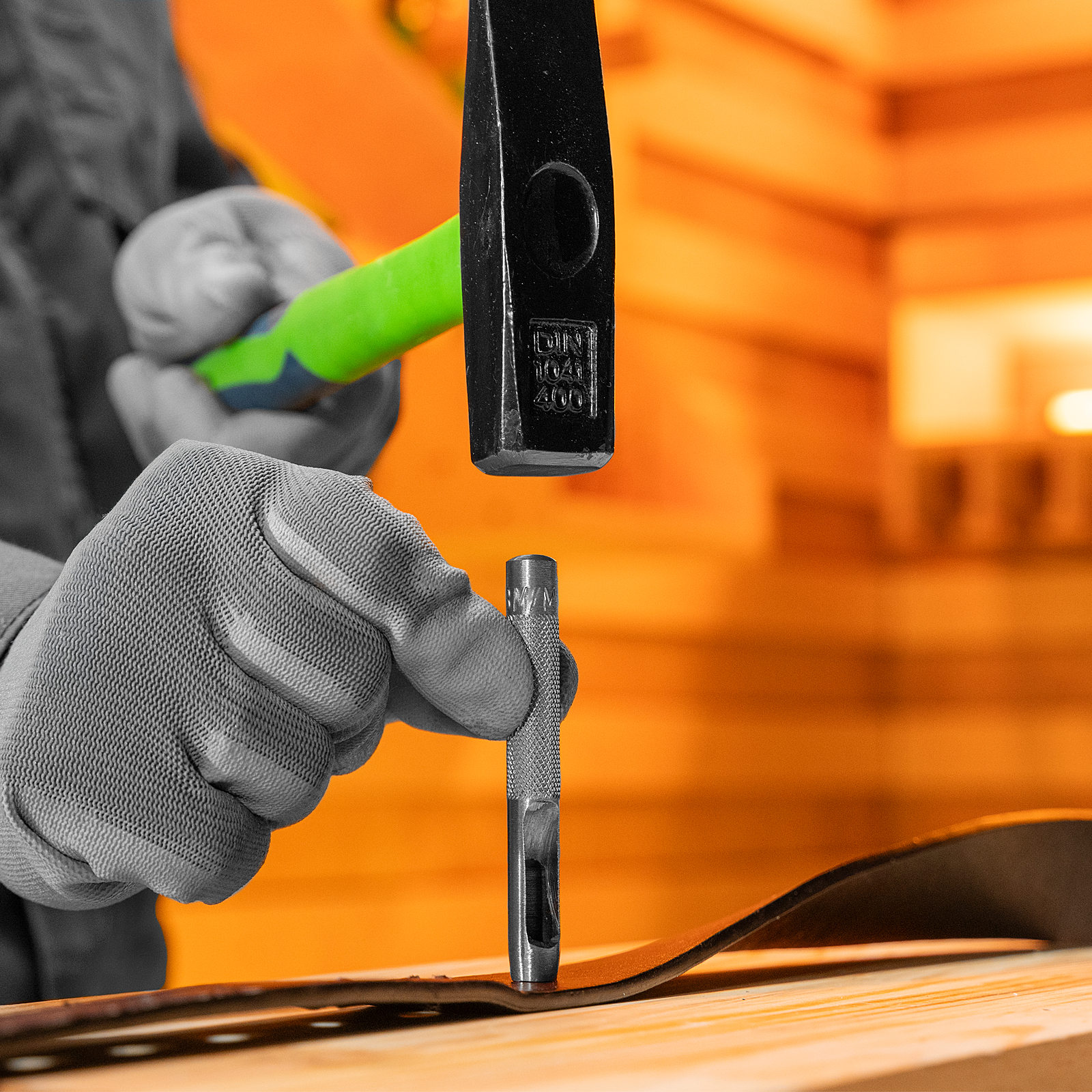 Набор пробойников для кожи 3 4 5 6 7 8 9 10 12 14 16 19 мм, 12 шт, чехол Сибртех