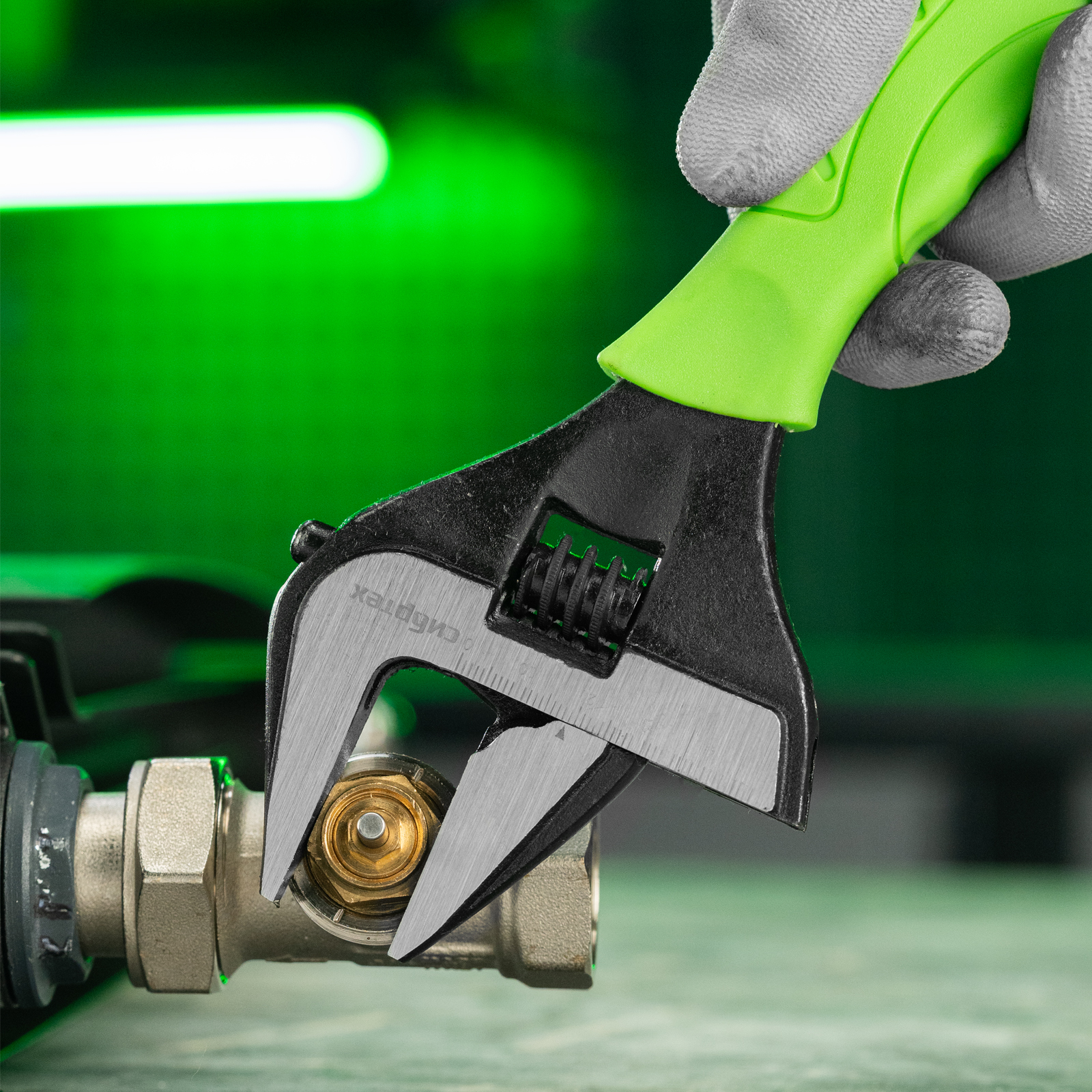 Ключ разводной, 250 мм, тонкие губки, фосфатированый Сибртех