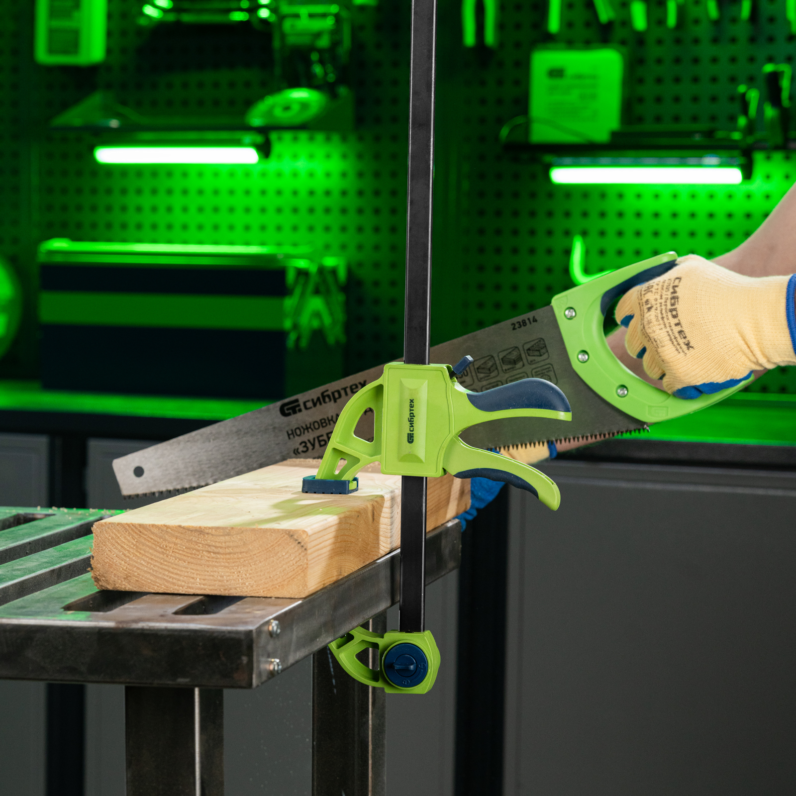 Струбцина F-образная, быстрозажимная, 900 х 70 х 1130 мм, пластиковый корпус, фиксатор, двухкомпонентная рукоятка Сибртех