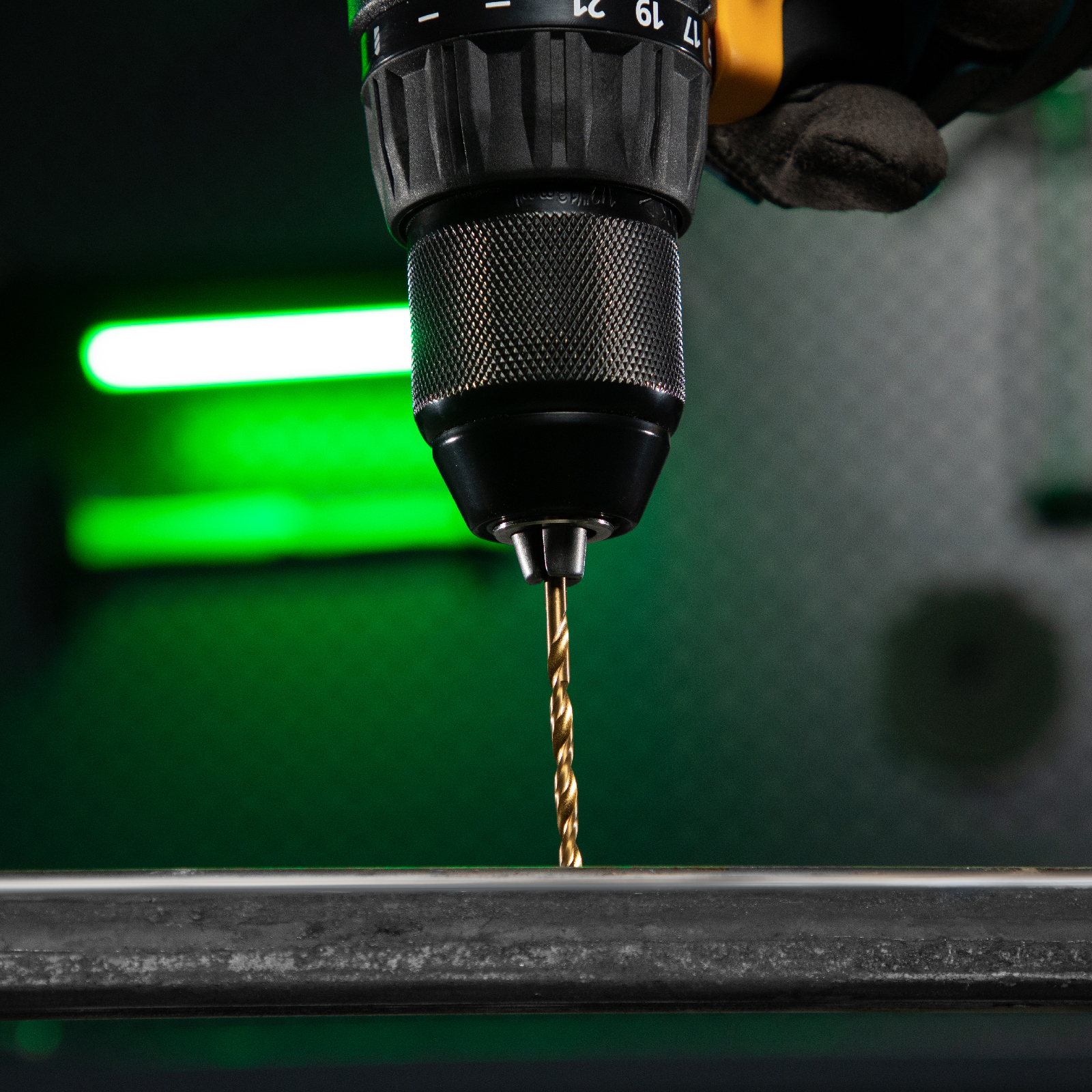 Набор нитридтитановых сверл по металлу, 1.5-6.5 мм. (через 0.5 мм.+3.2 мм, 4.8 мм.) НSS 13 шт Сибртех