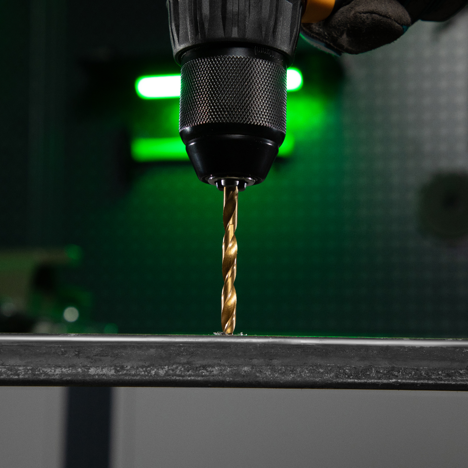 Набор нитридтитановых сверл по металлу, 1.5-6.5 мм. (через 0.5 мм.+3.2 мм, 4.8 мм.) НSS 13 шт Сибртех