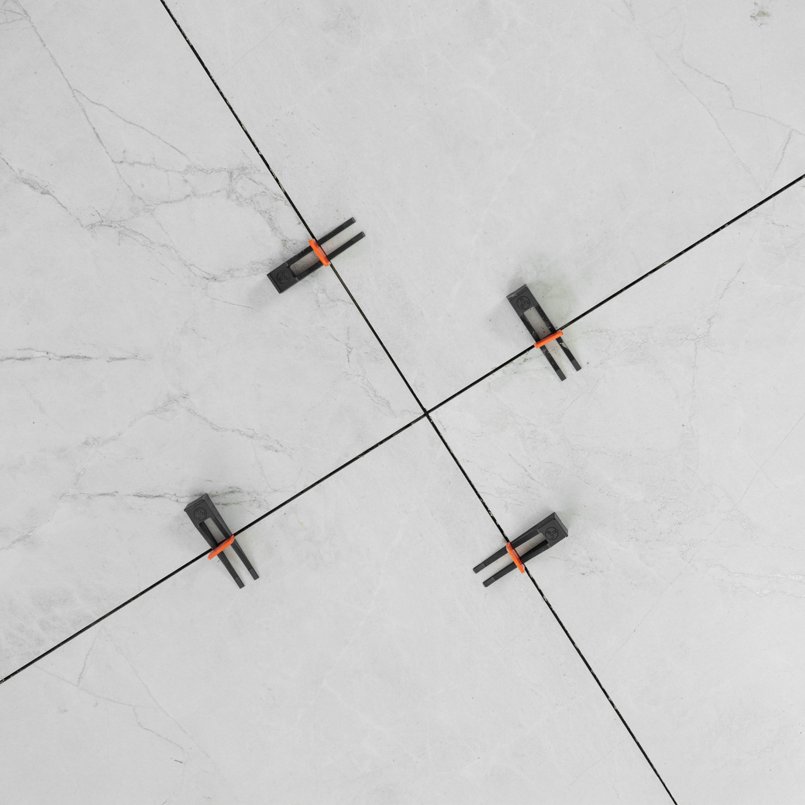 Система выравнивания плитки (СВП) комплект: зажимы, клинья (50/50 шт) упаковка ведро Сибртех