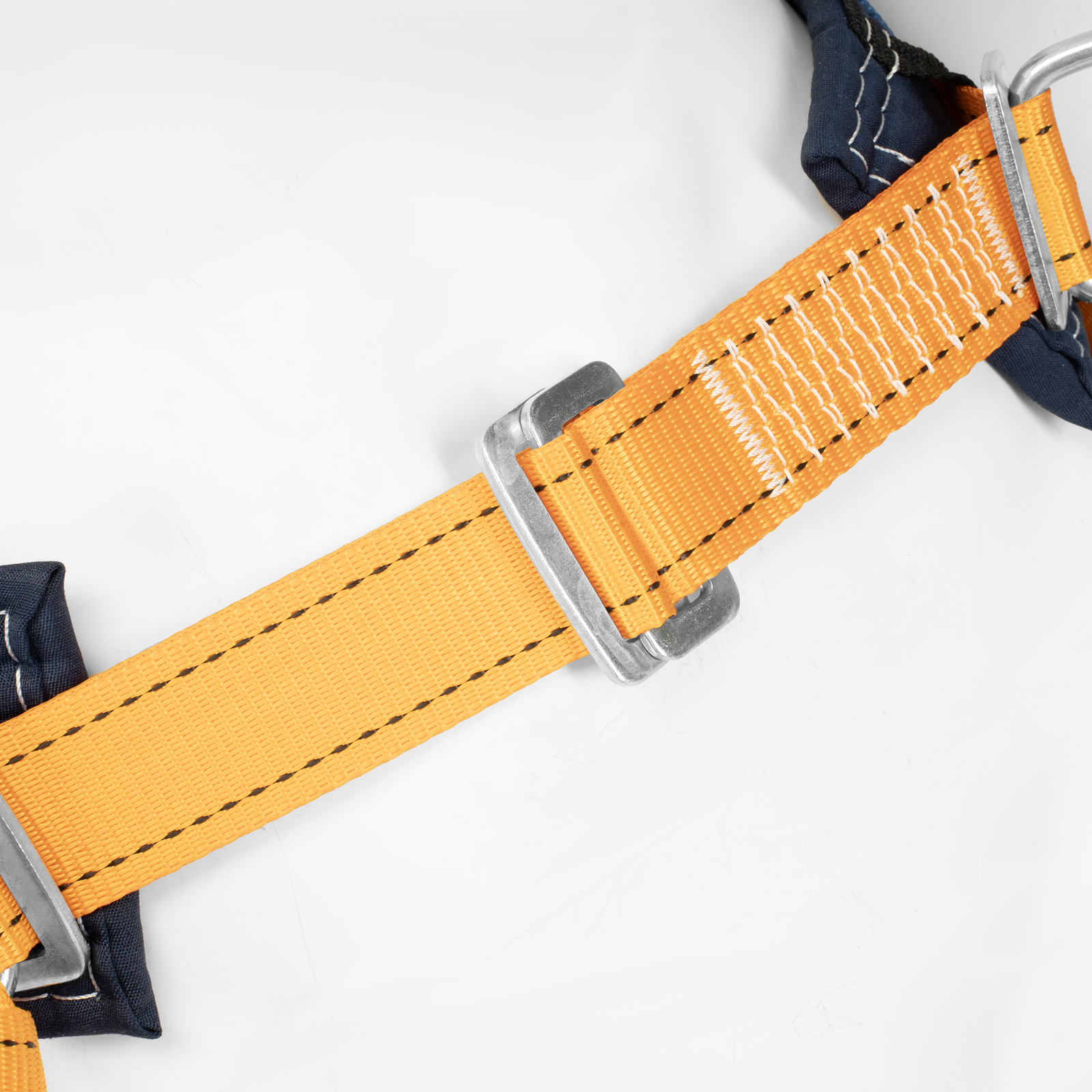 Удерживающая привязь УП IIЖ,с наплечными и набедренными лямками,А-строп из синтетической ленты Сибртех