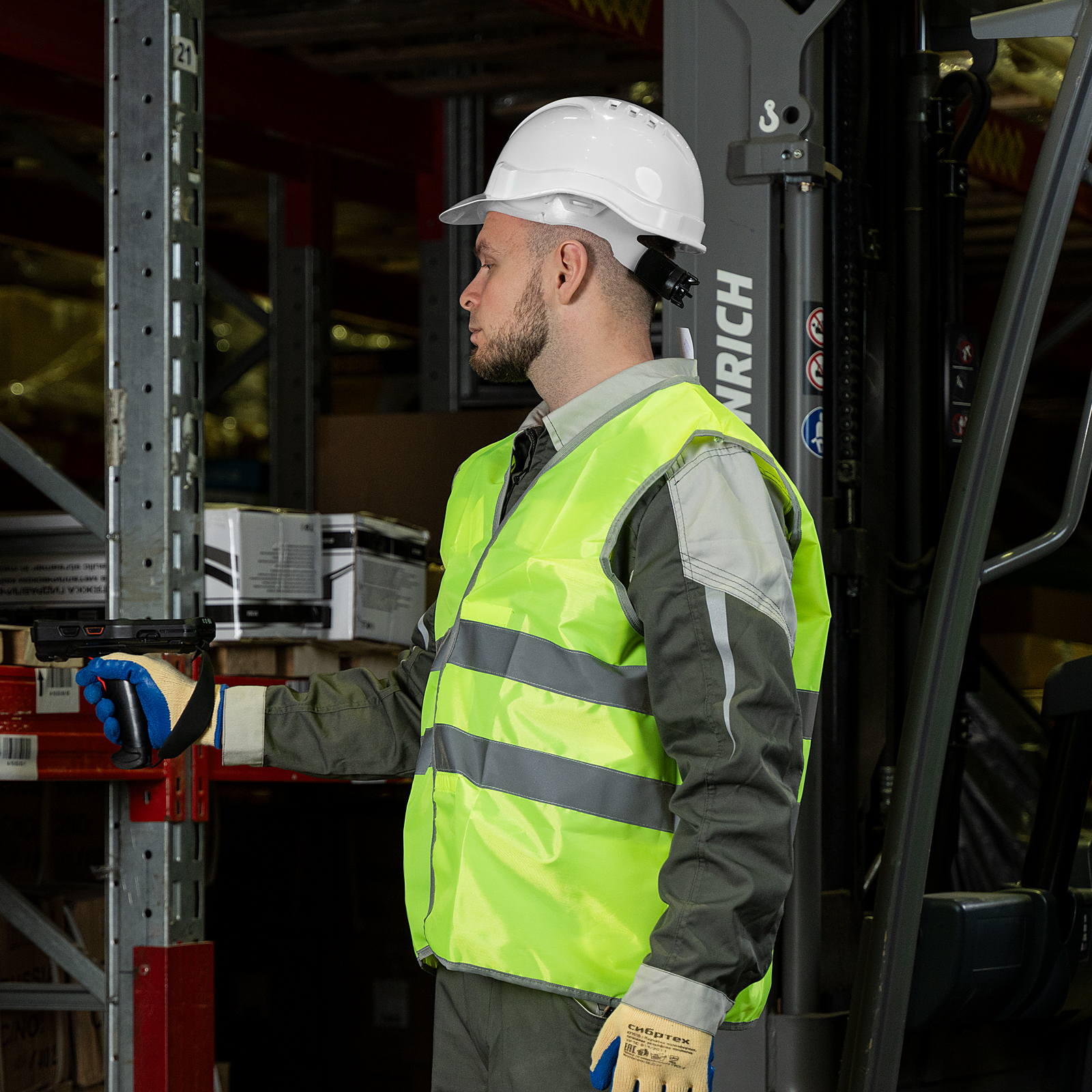 Каска защитная с храповым механизмом, Европласт, белая Сибртех