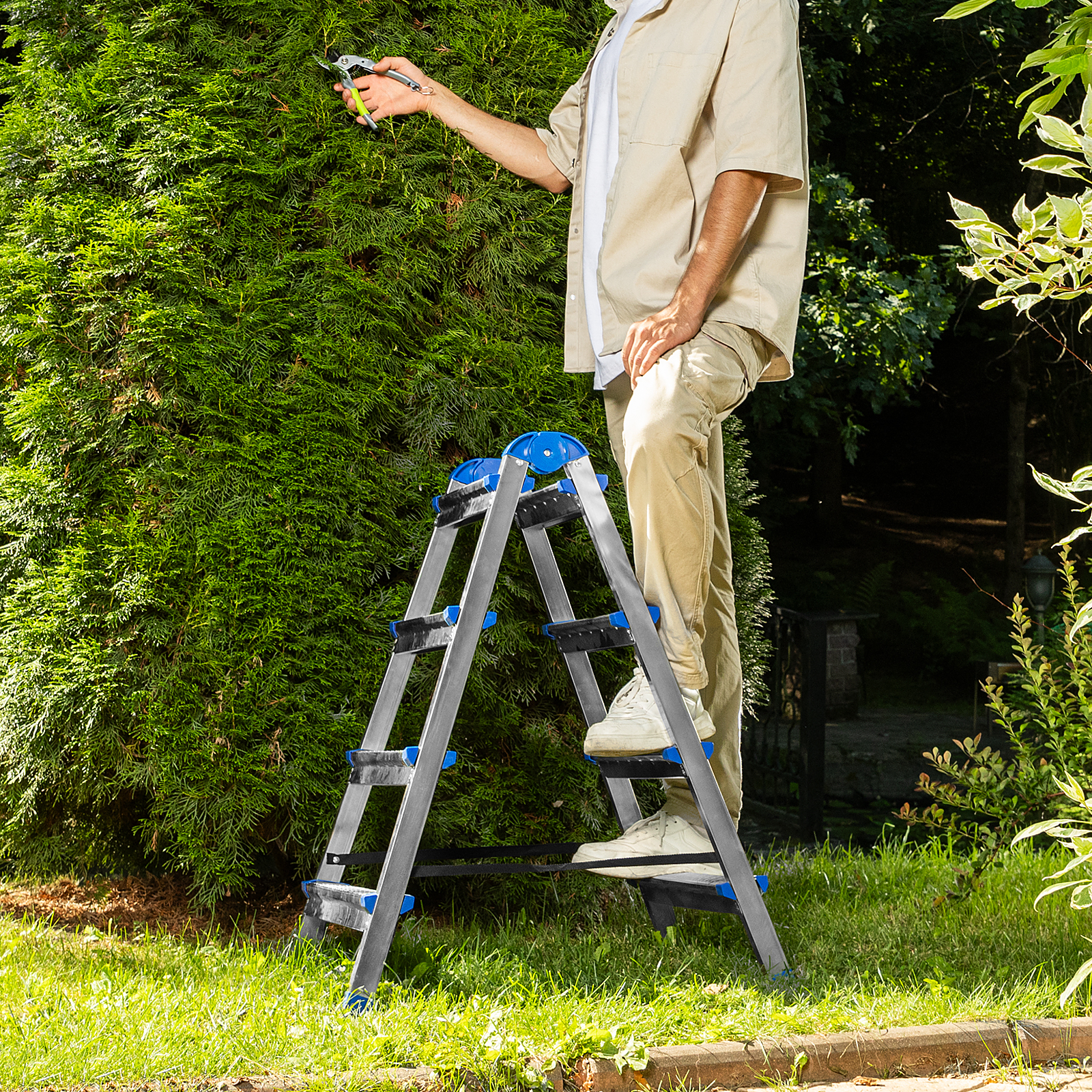 Стремянка двухсторонняя 4 ступени, сталь профиль, стальные ступени, Сибртех