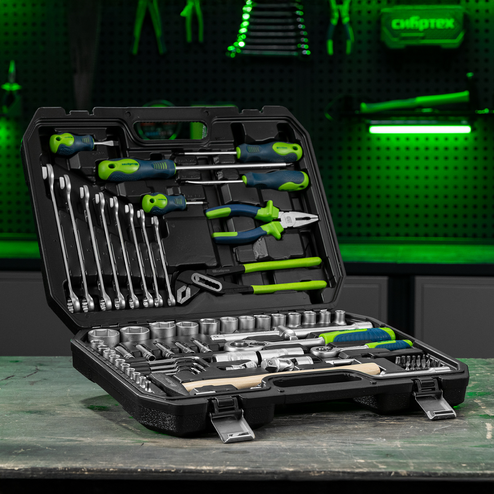 Набор инструментов, 1/2", 1/4", пластиковый кейс 76 предметов Сибртех