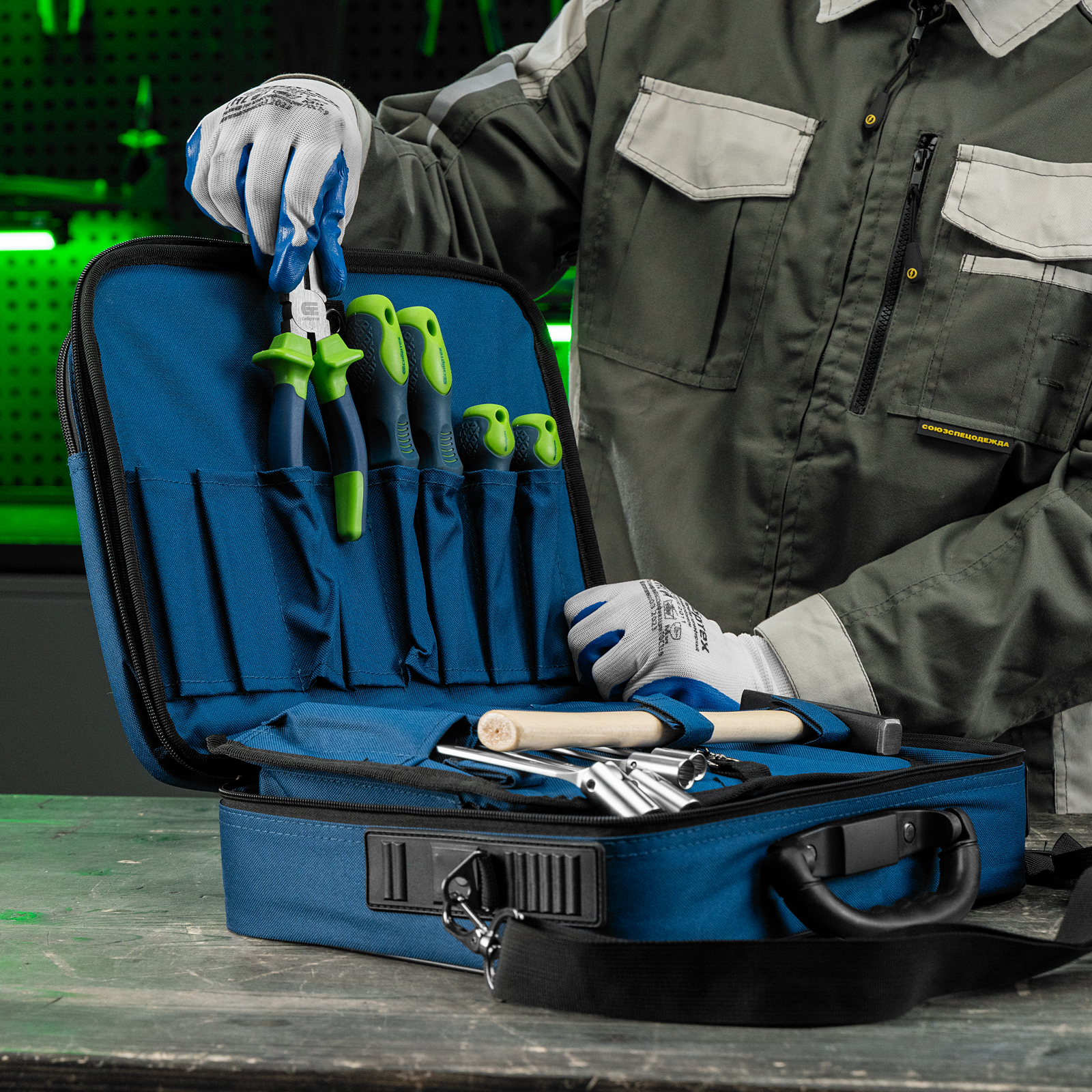 Кейс монтера, 365х300х110 мм, 10 карманов, наплечный ремень Сибртех