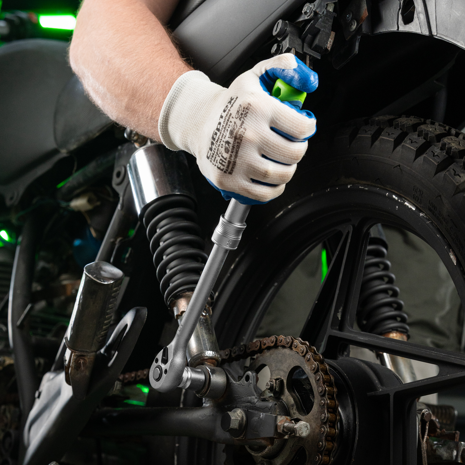 Ключ-трещотка телескопический 3/8", 215-315 мм, 72 зуба, с быстрым сбросом Сибртех